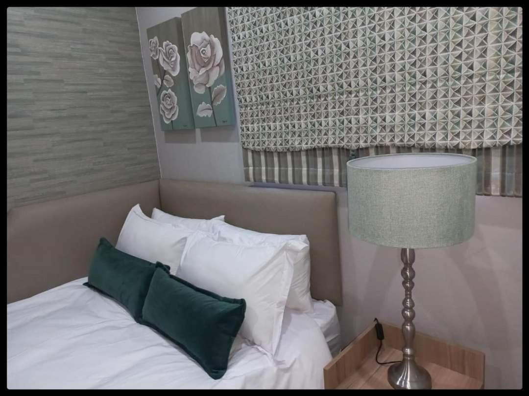 Deluxe Room (2 Adults + 1 Child) photo 1