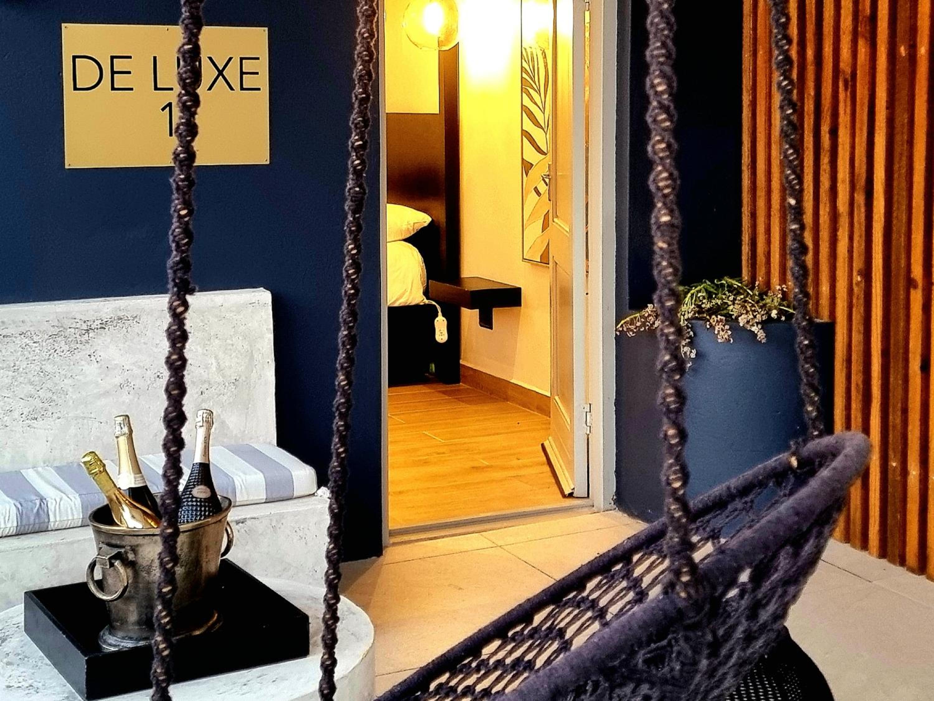 Deluxe King Room photo 3