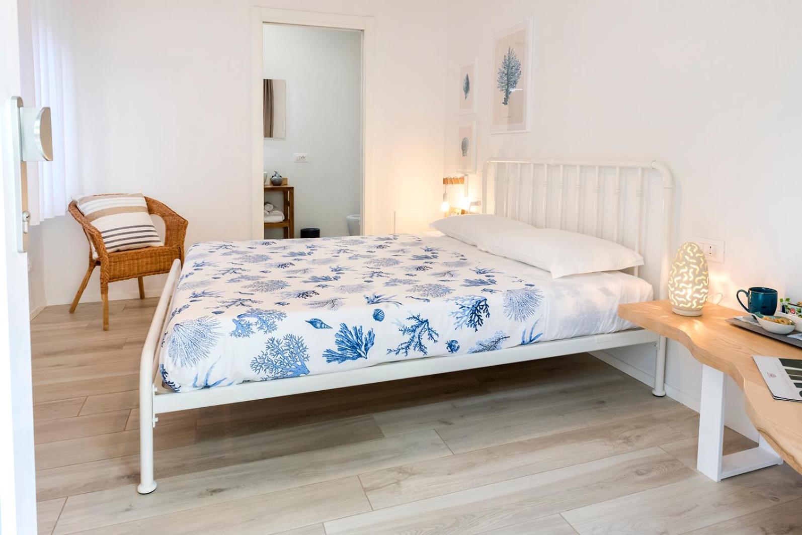 Standard King Room photo 1