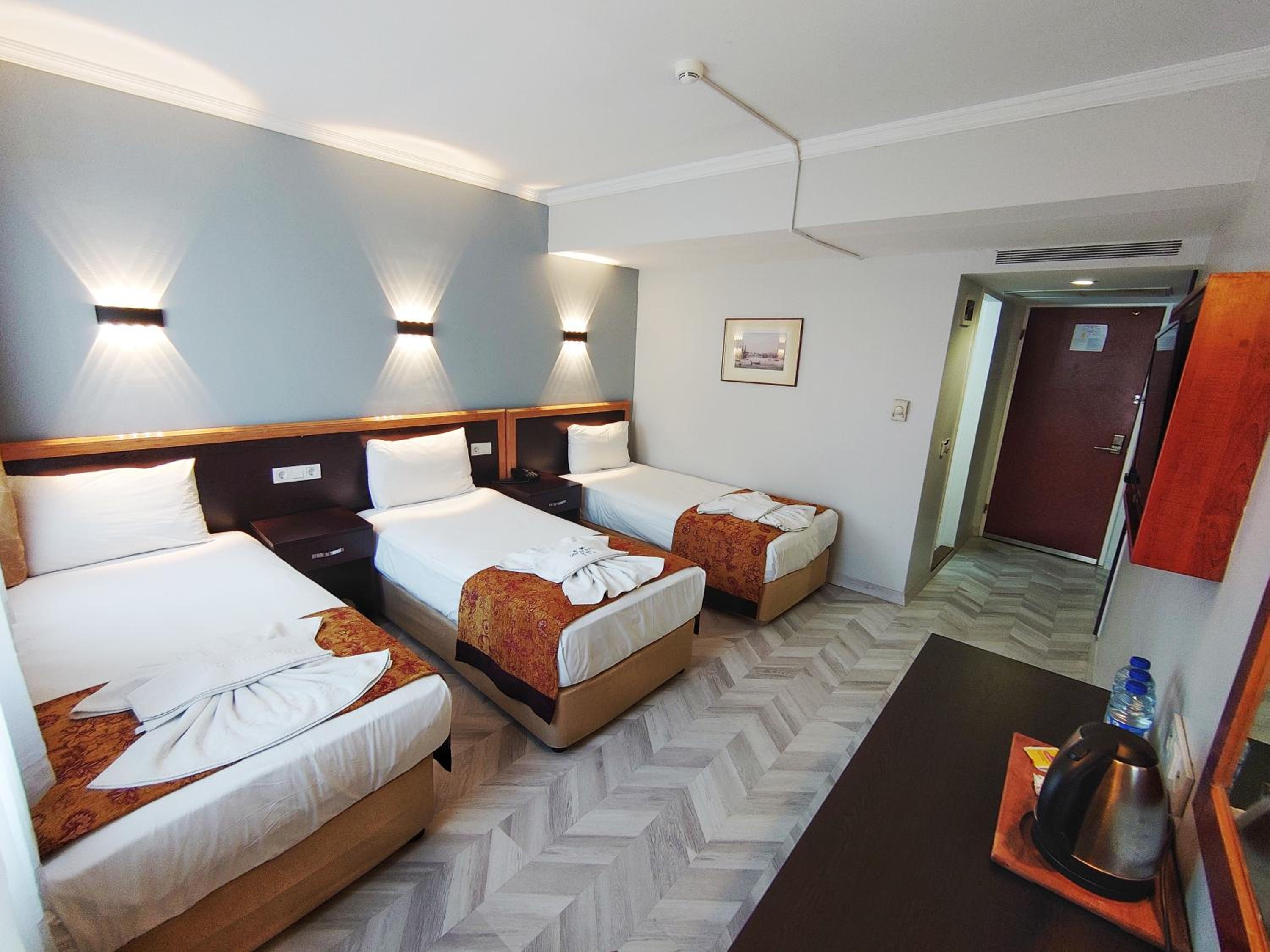 Triple Room photo 3