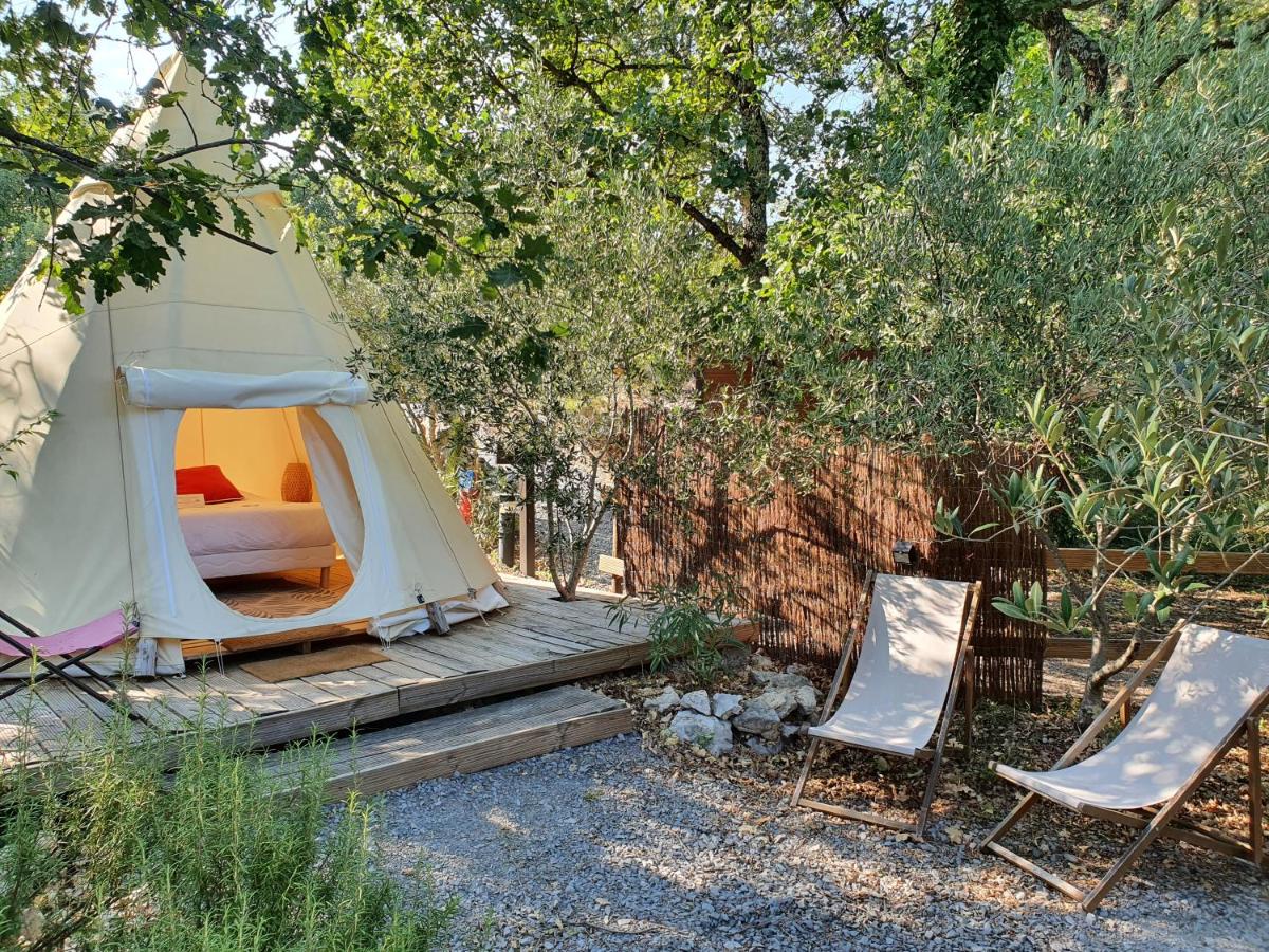 Tent - Photo 1