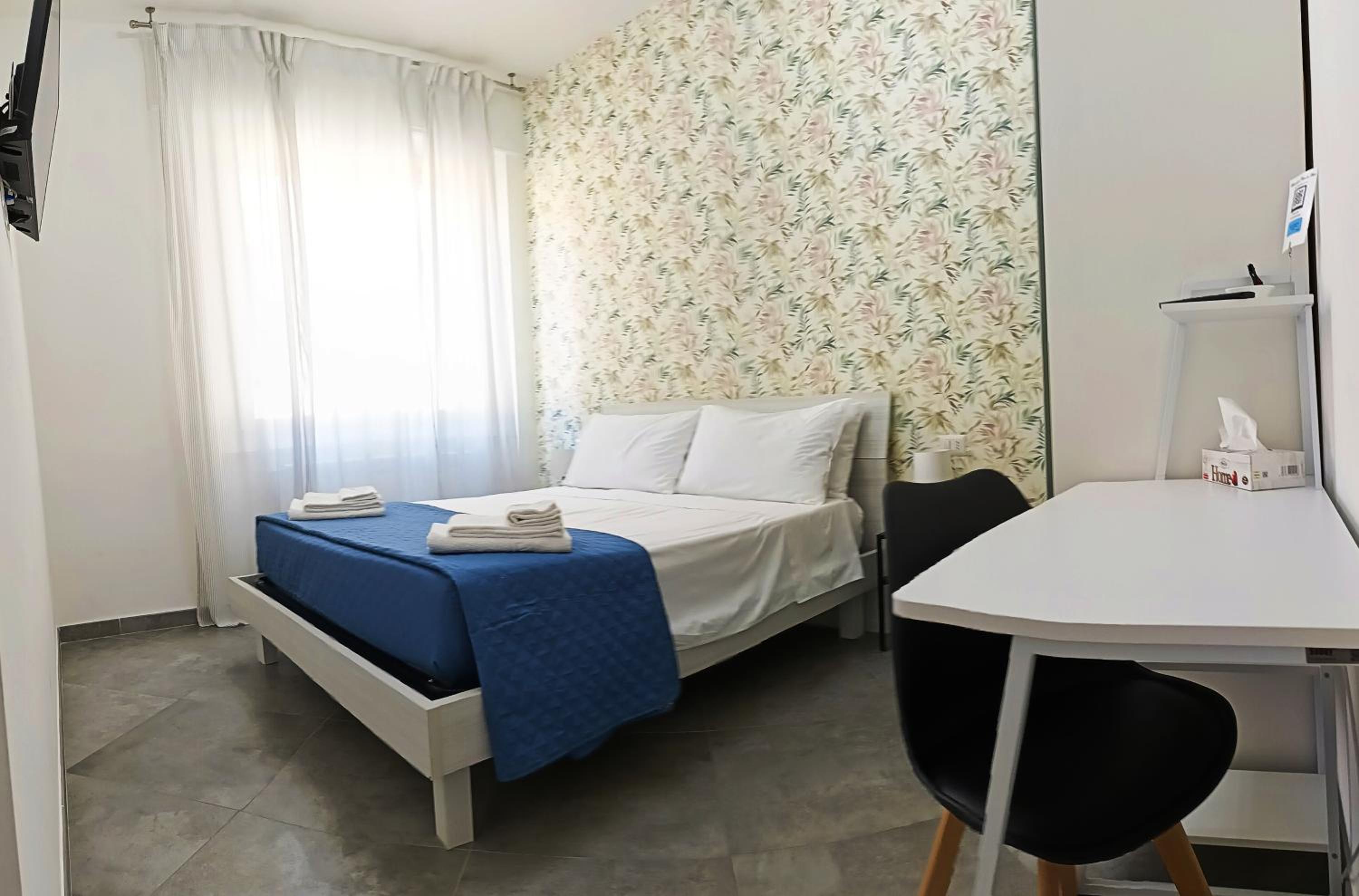 Double Room with Private Bathroom photo 2