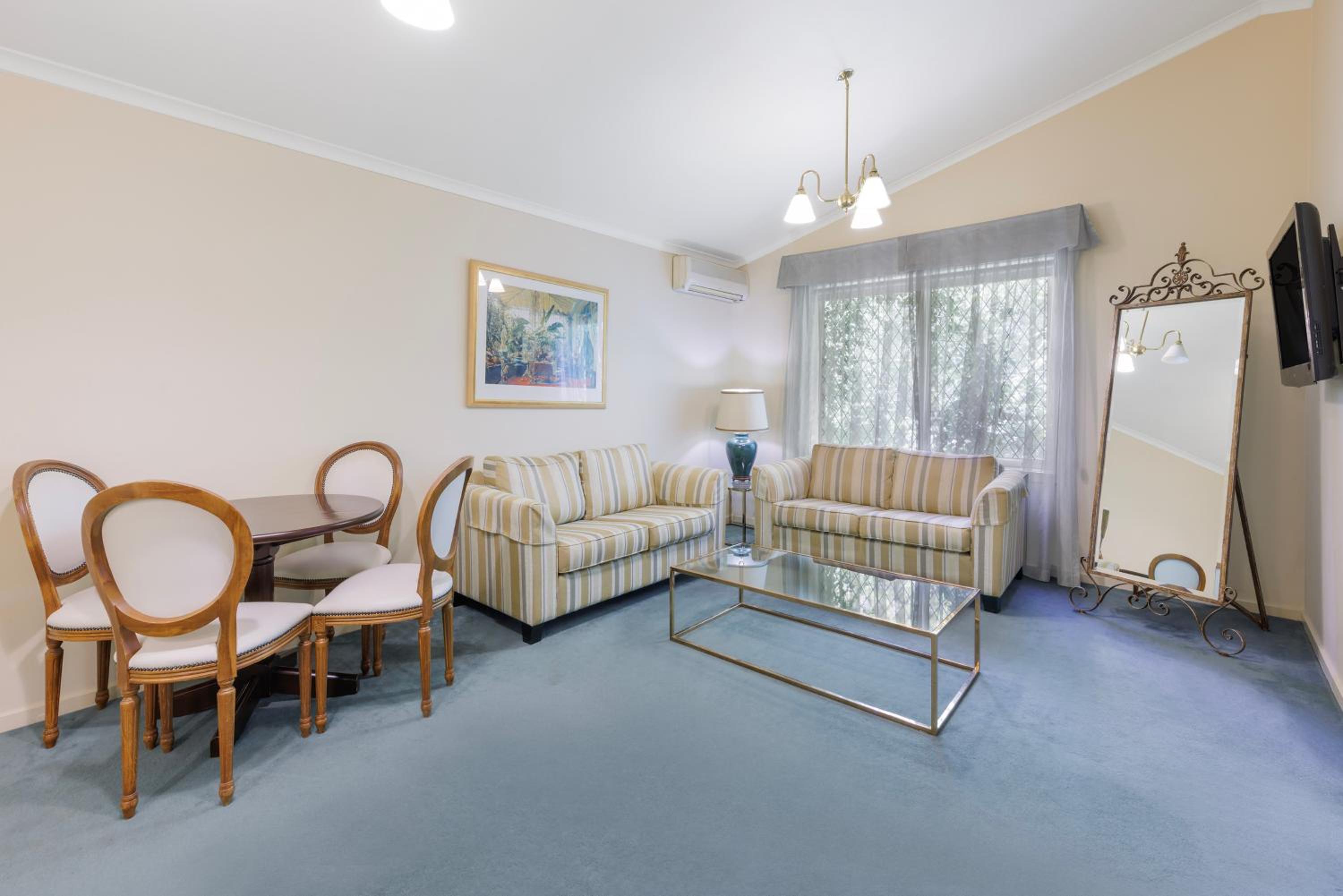 Deluxe Queen Room photo 2