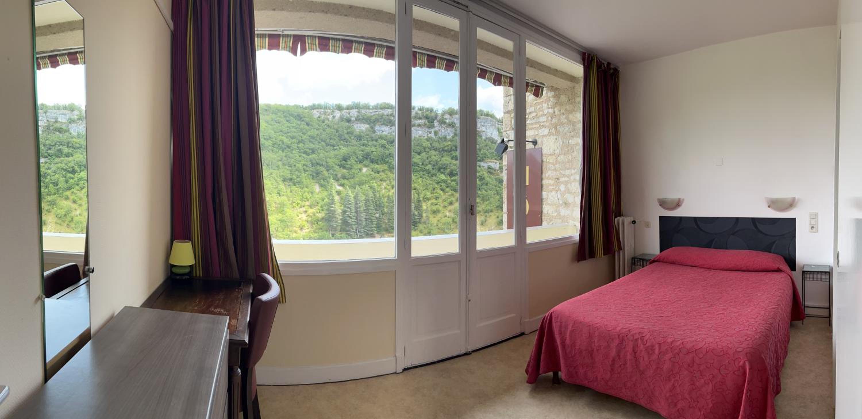 Standard Double Room - Photo 3