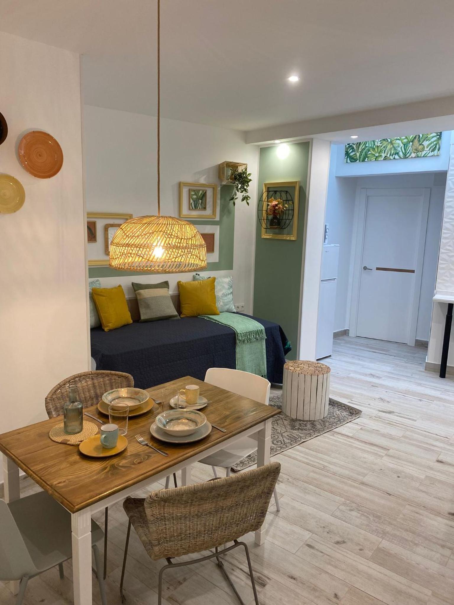 Habitación Cuádruple con Baño Privado