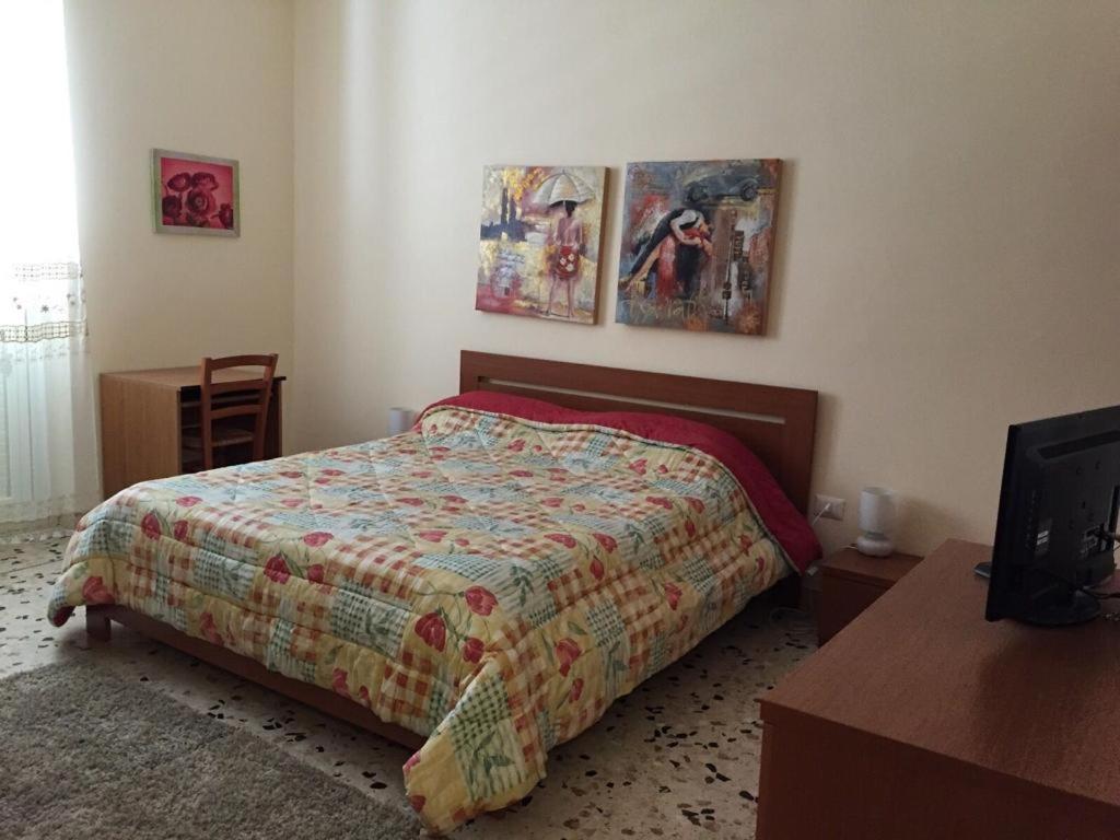 One-Bedroom House photo 1