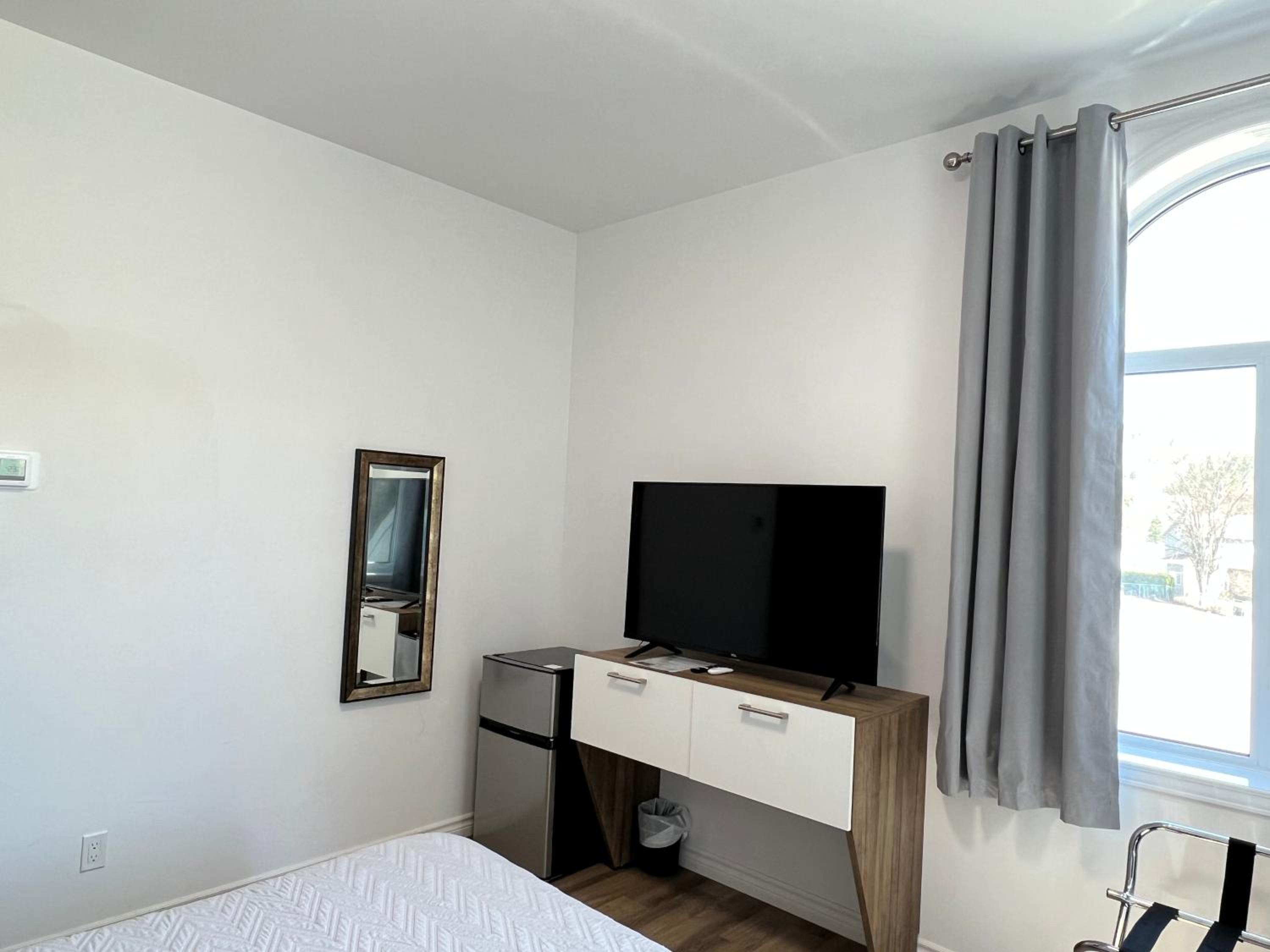 Queen Room - Photo 6