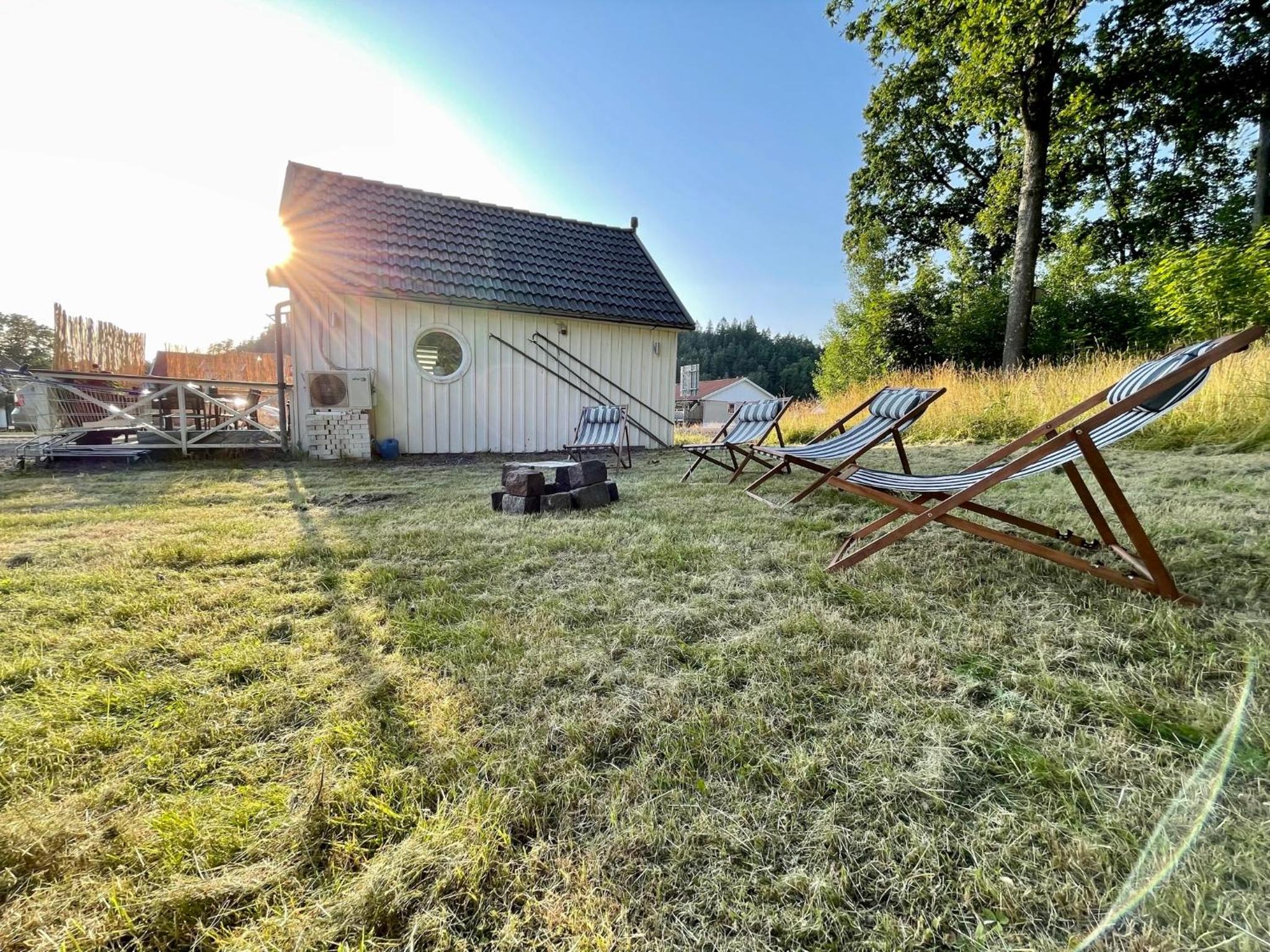 Family Bungalow - Photo 2