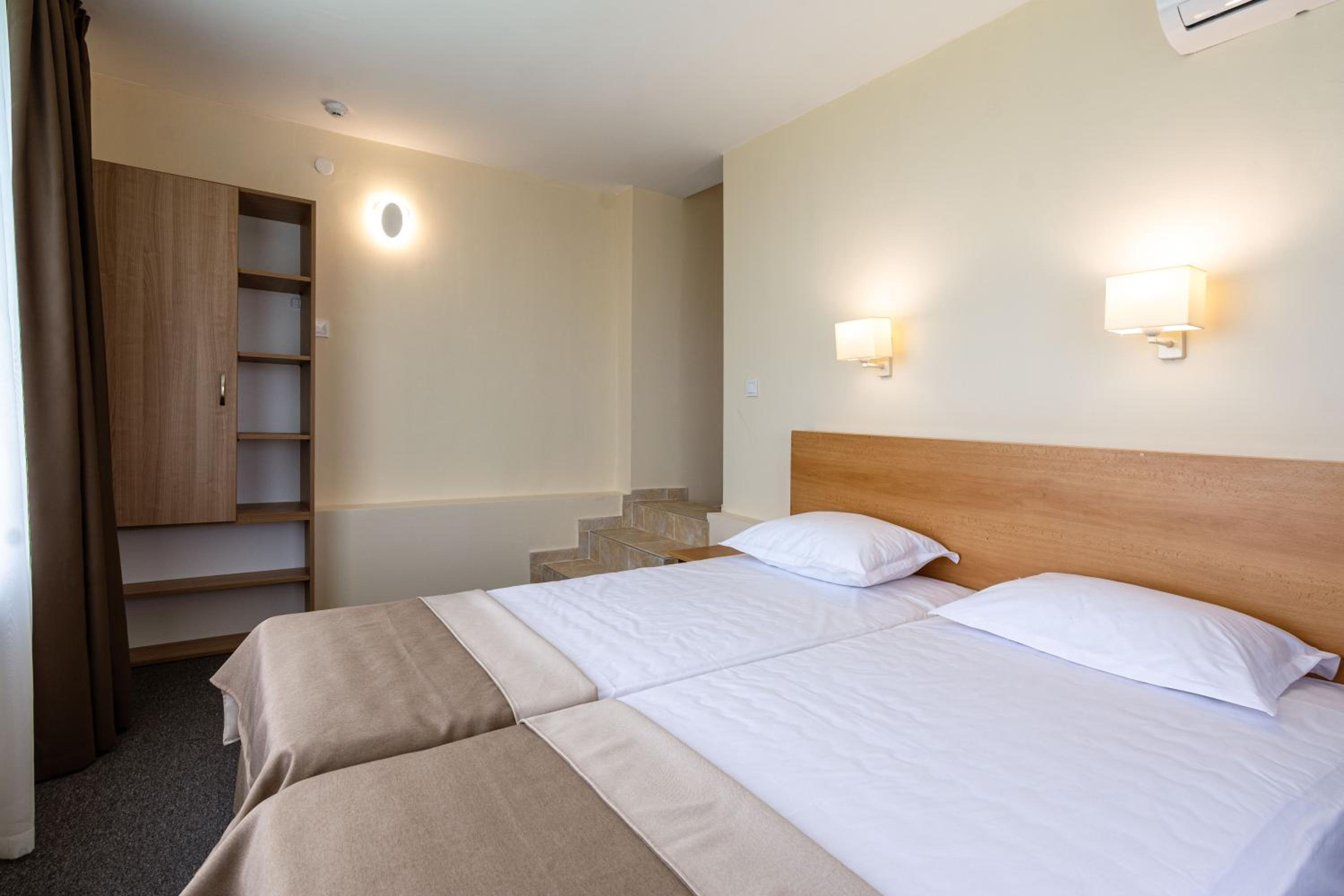 Quadruple Room with Sea View photo 1