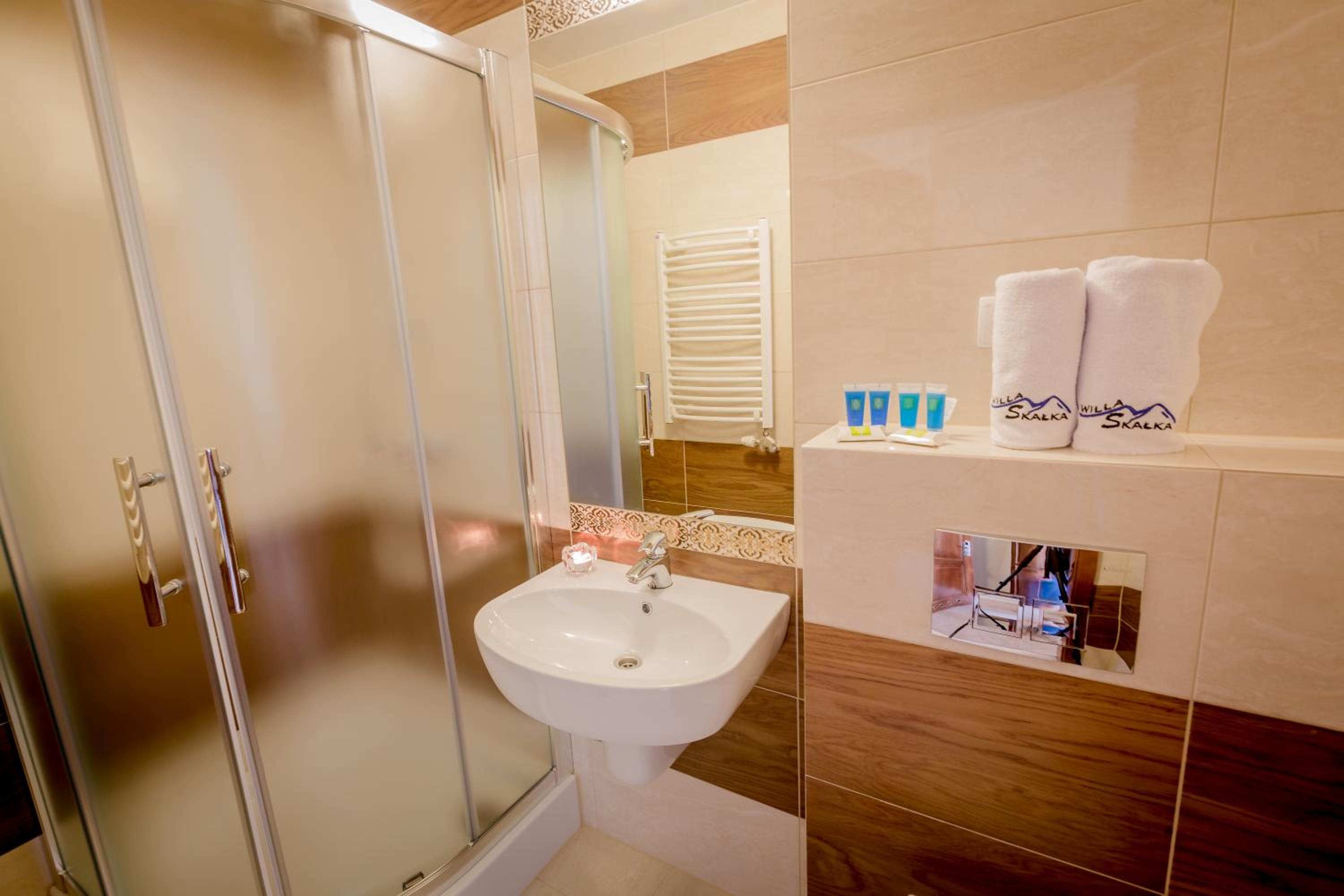 Double Room - Photo 3