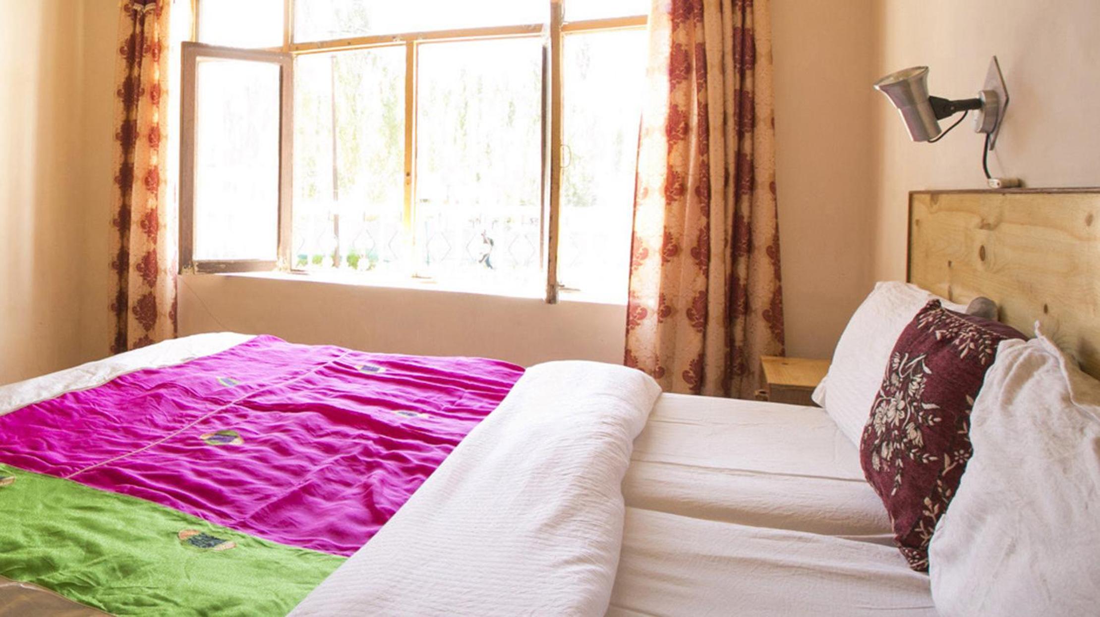 Deluxe Double Room - Photo 3