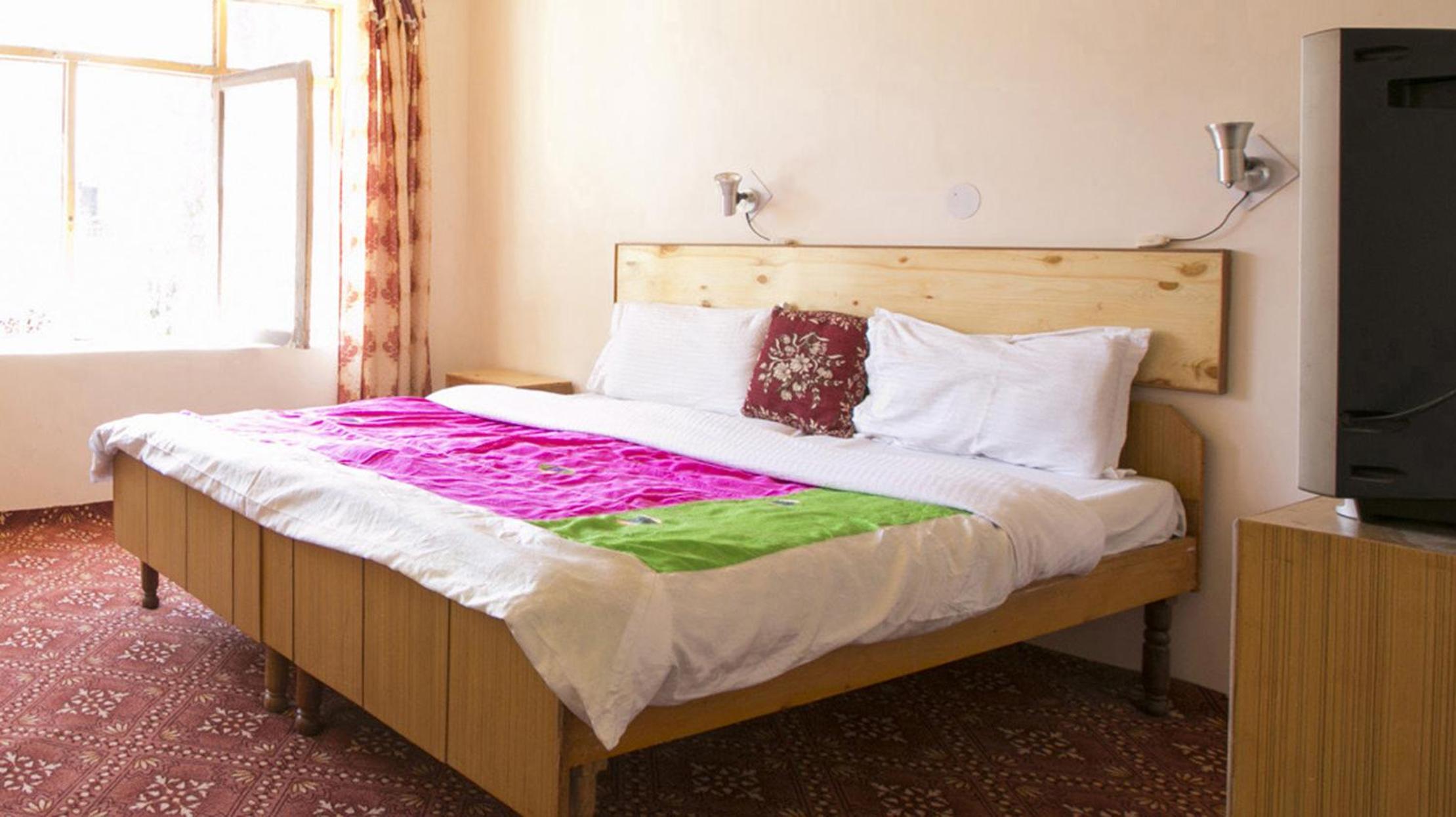 Deluxe Double Room - Photo 2