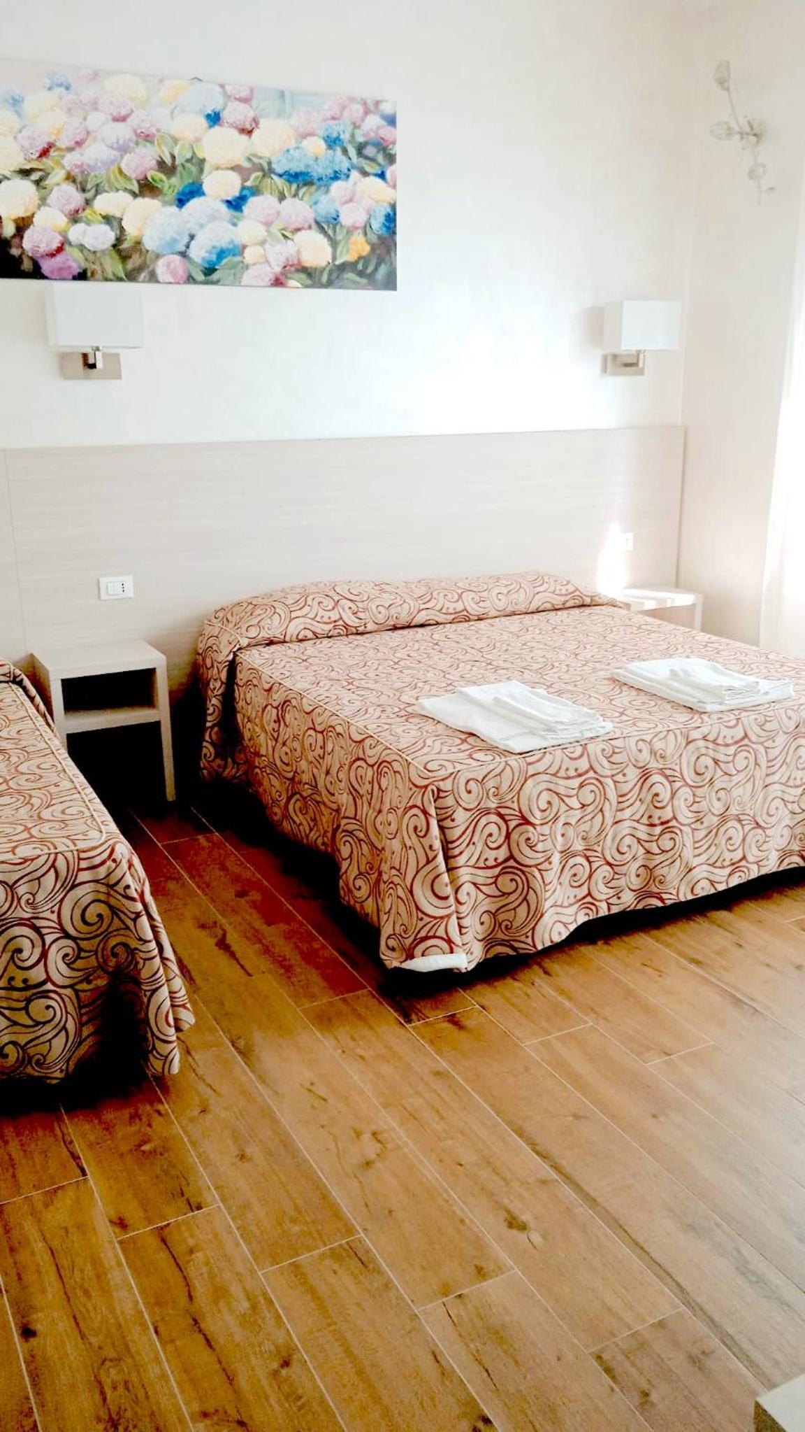 Triple Room - Photo 6