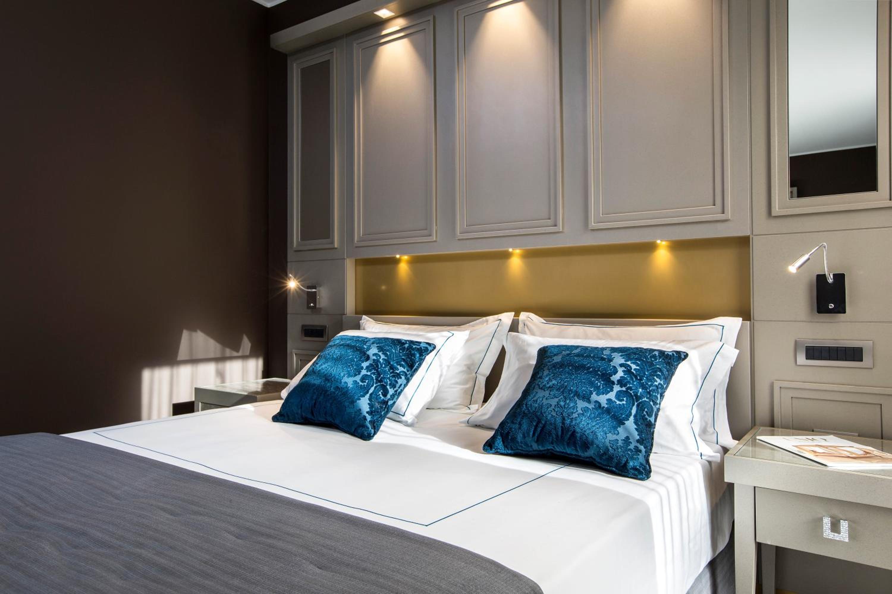 Classic Double Room - Photo 1