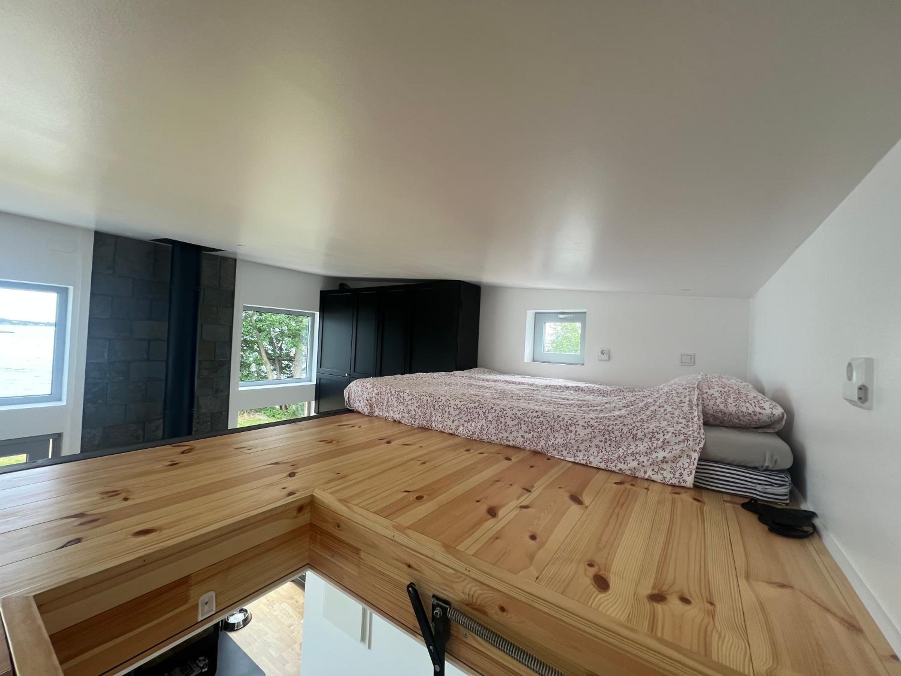 One-Bedroom House photo 1