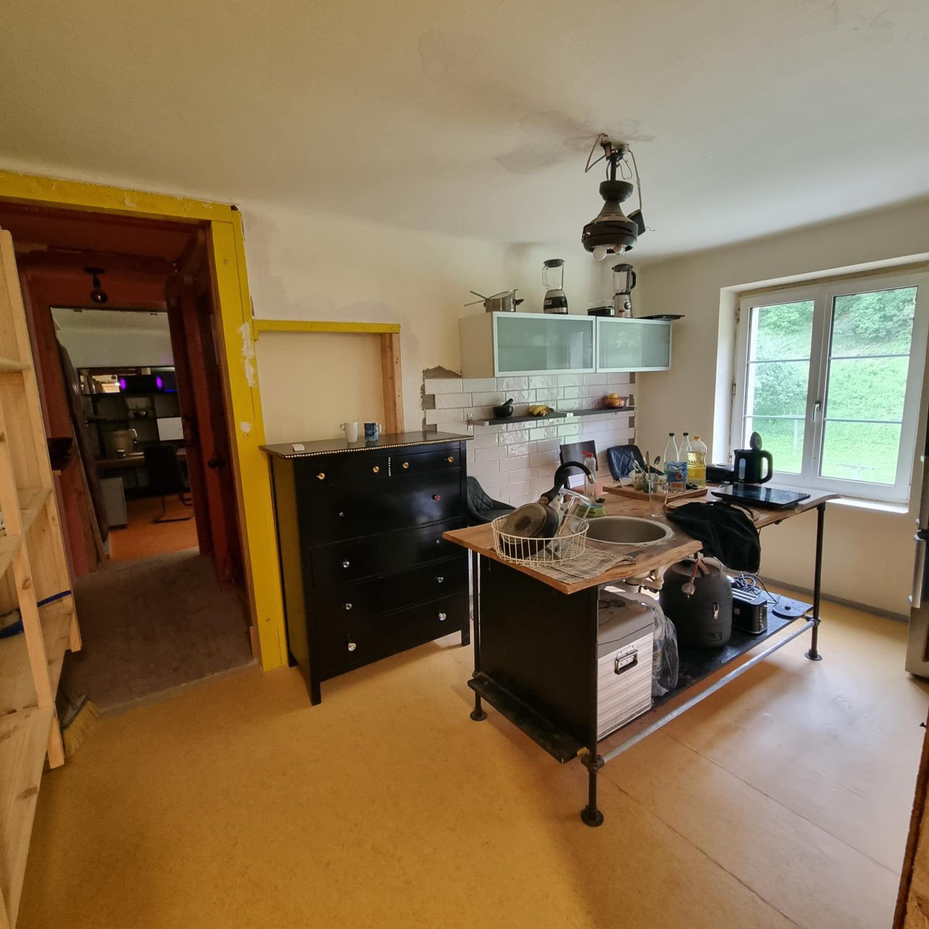 One-Bedroom Apartment photo 2