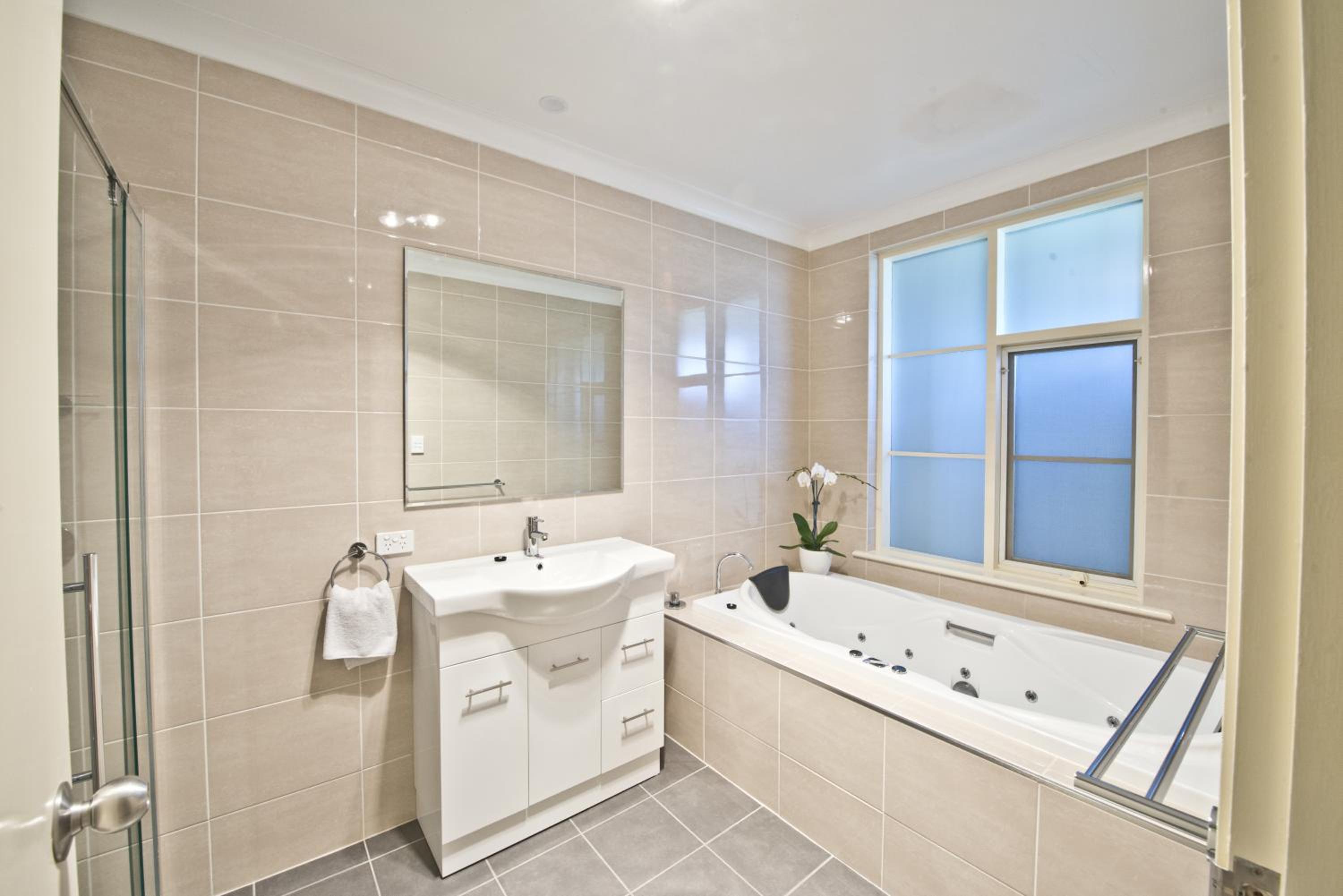 Apartment with Ocean View - Photo 15