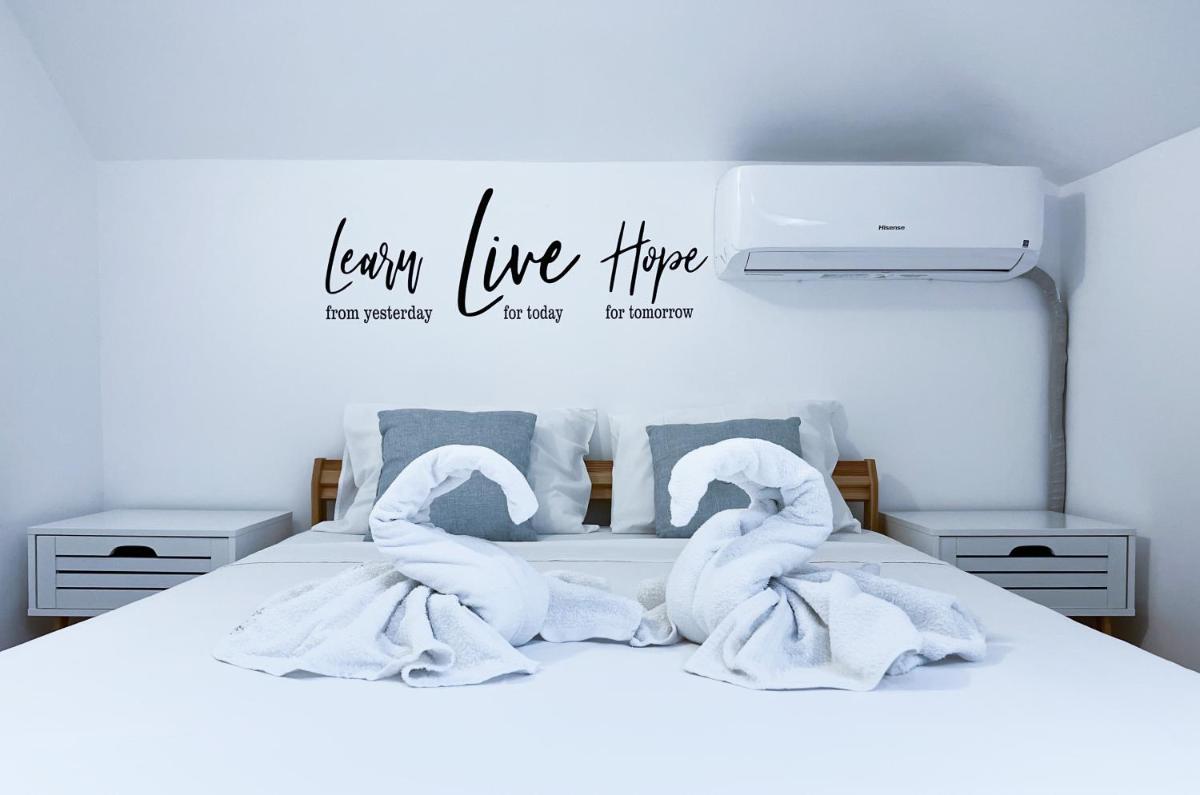 Double Room - Photo 13