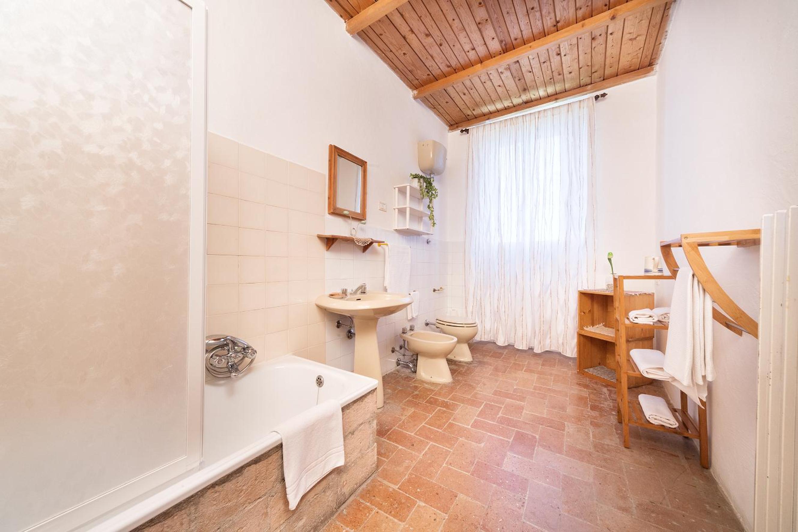 Superior Triple Room photo 2