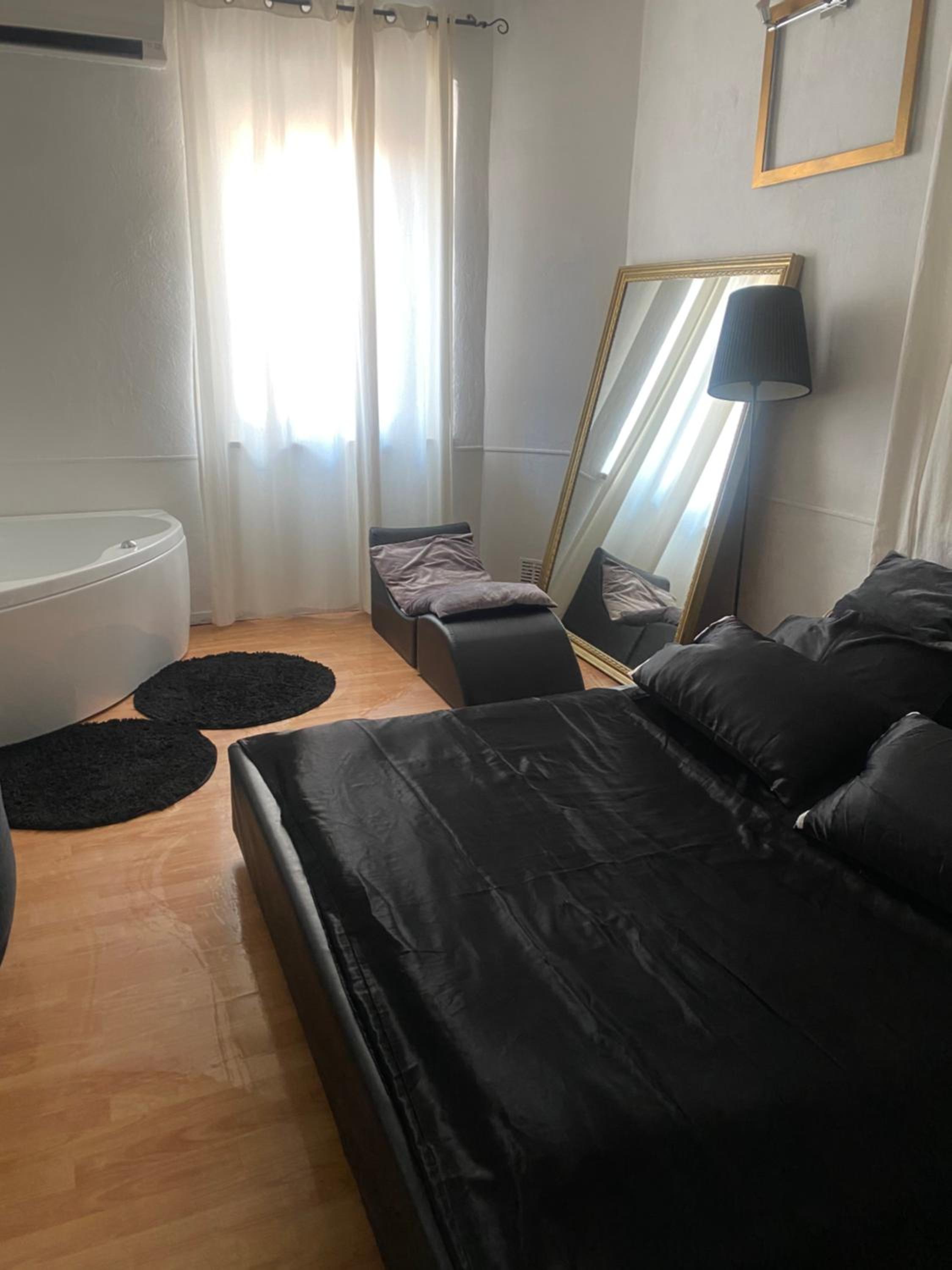 Deluxe Suite With Spa Bath