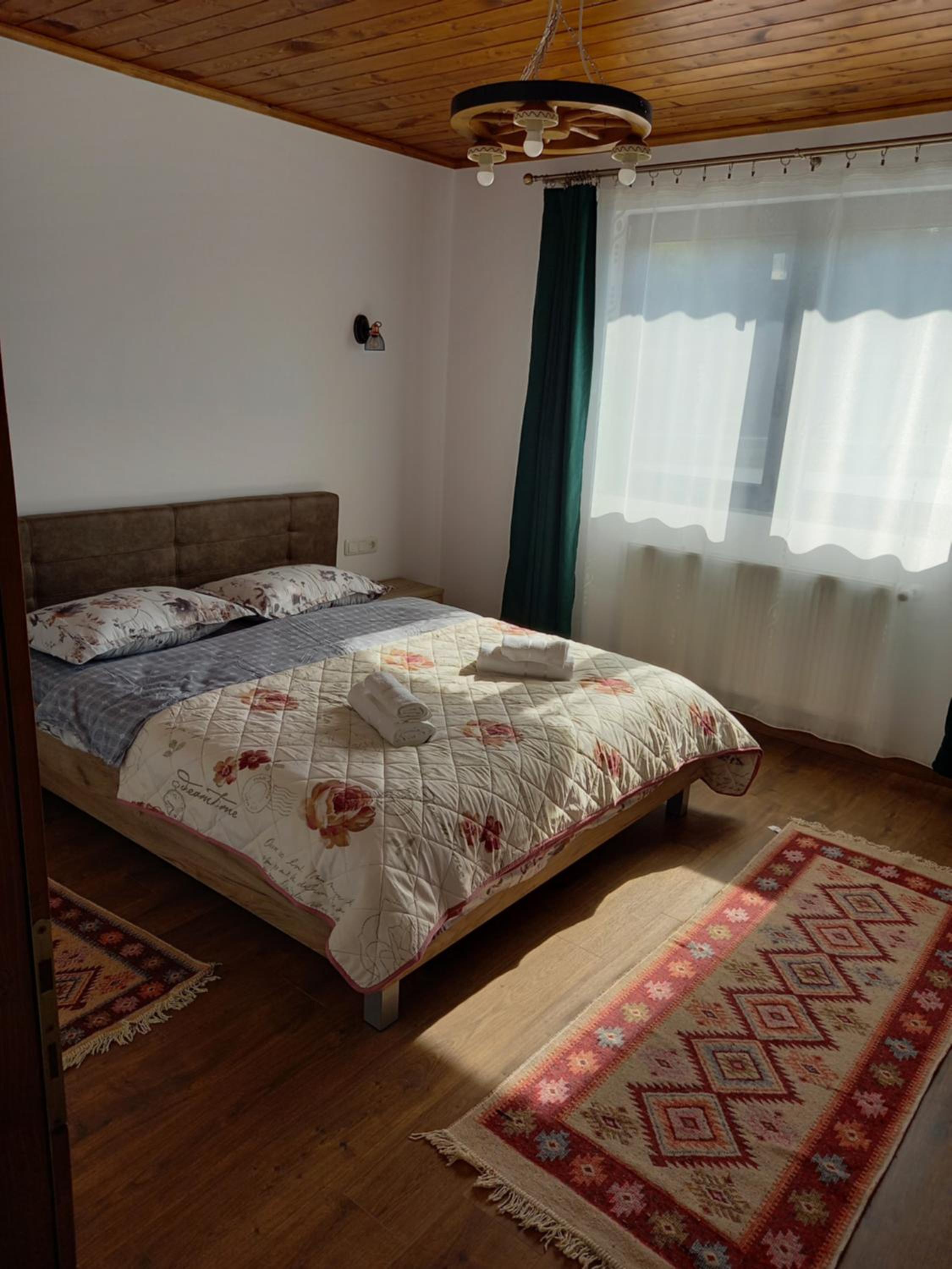 Four-Bedroom House photo 1