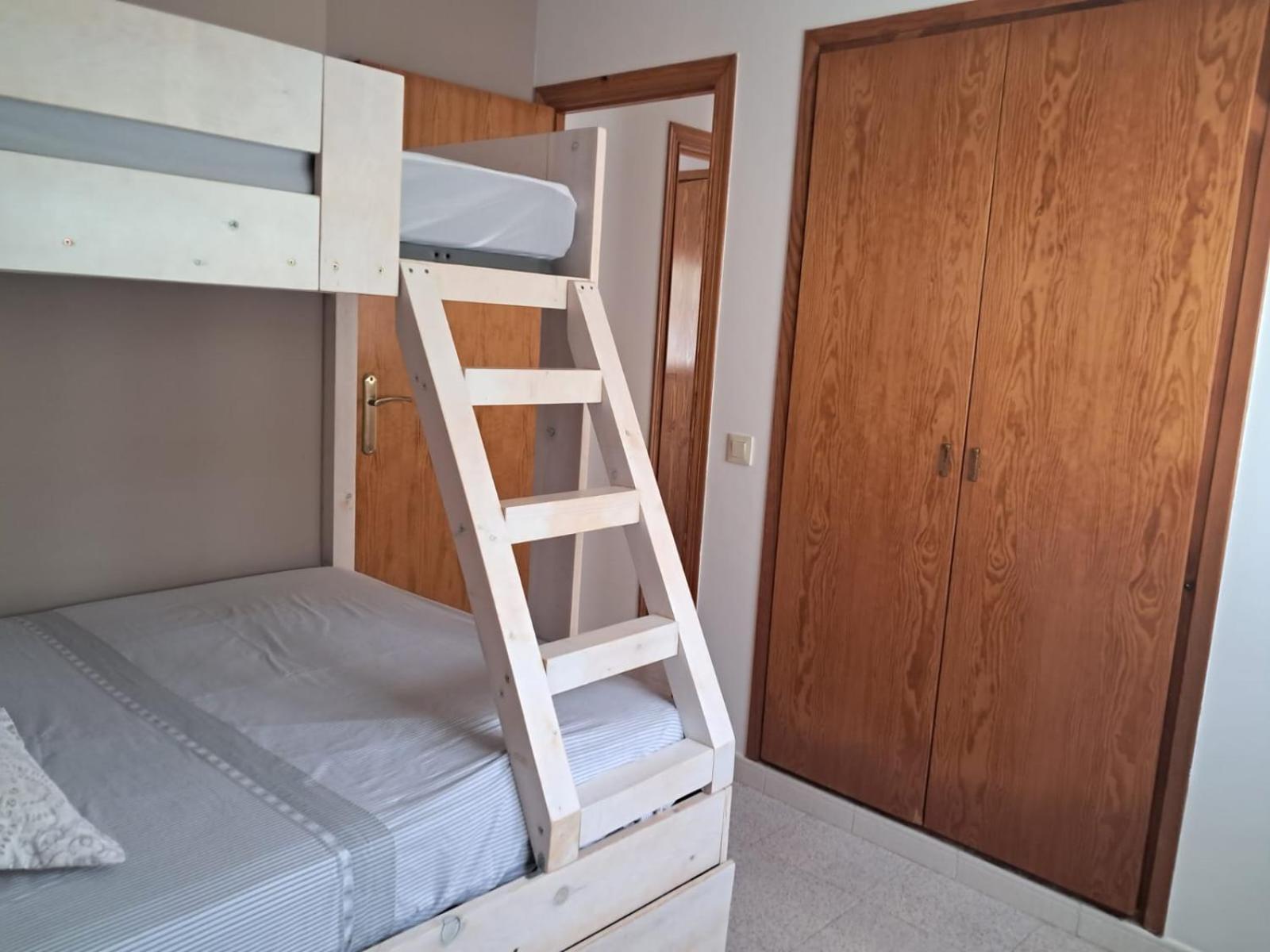 One-Bedroom House photo 2