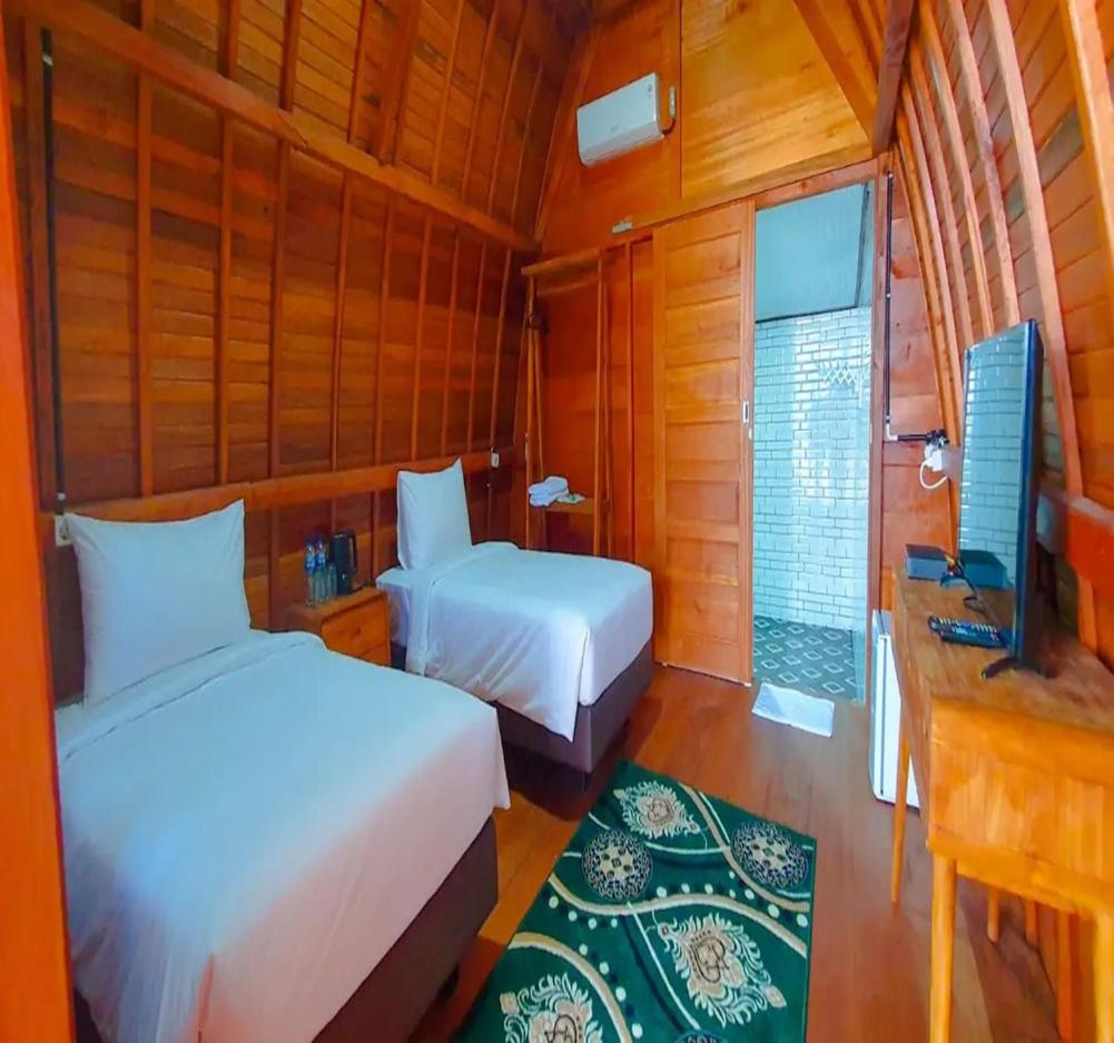 One-Bedroom House photo 1