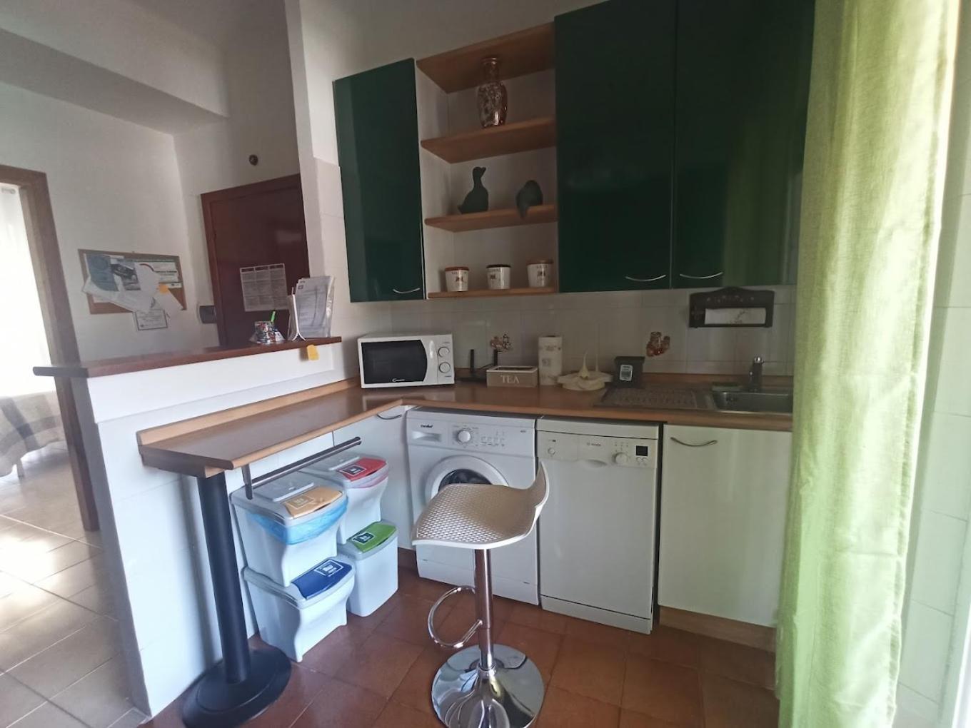 Double Room with Private Bathroom - Photo 10