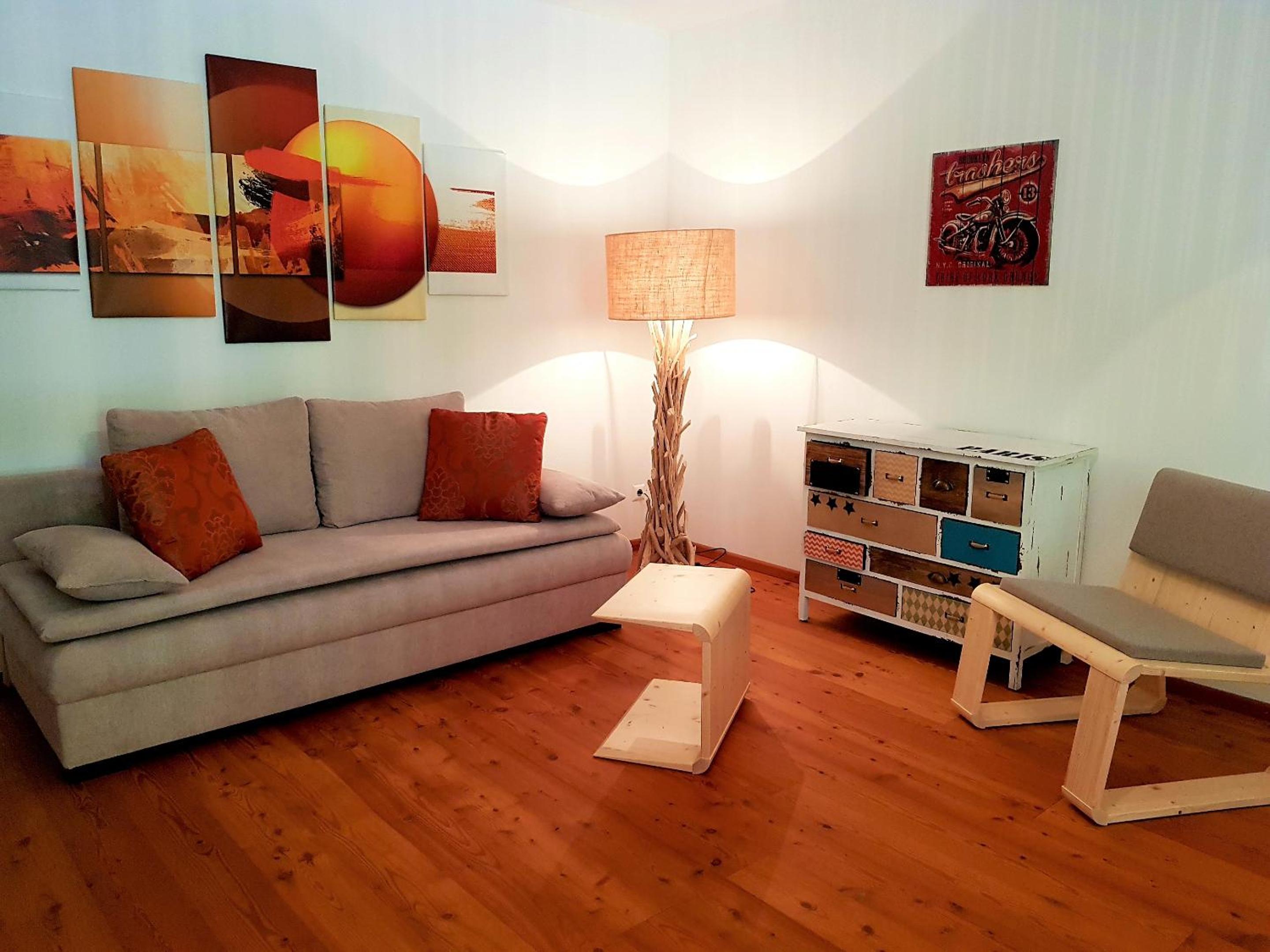 One-Bedroom Apartment photo 2