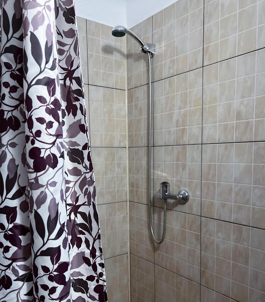 Double Room - Photo 7