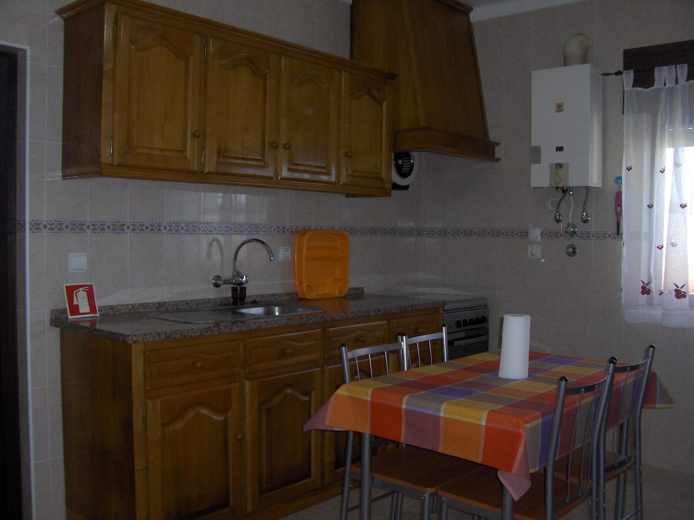 Two-Bedroom House - Photo 9