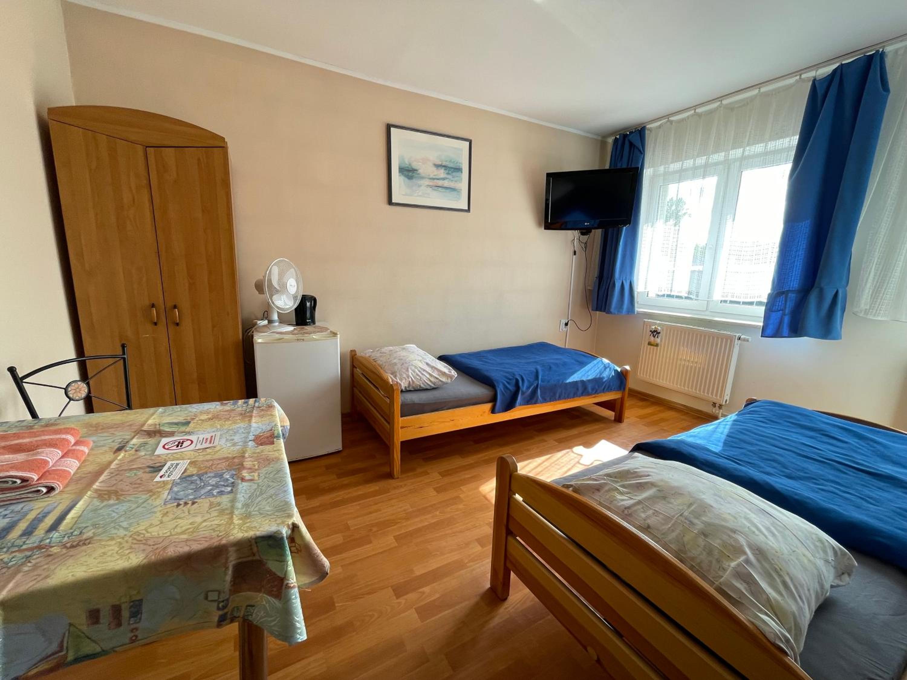 Double Room with Bathroom - Photo 5