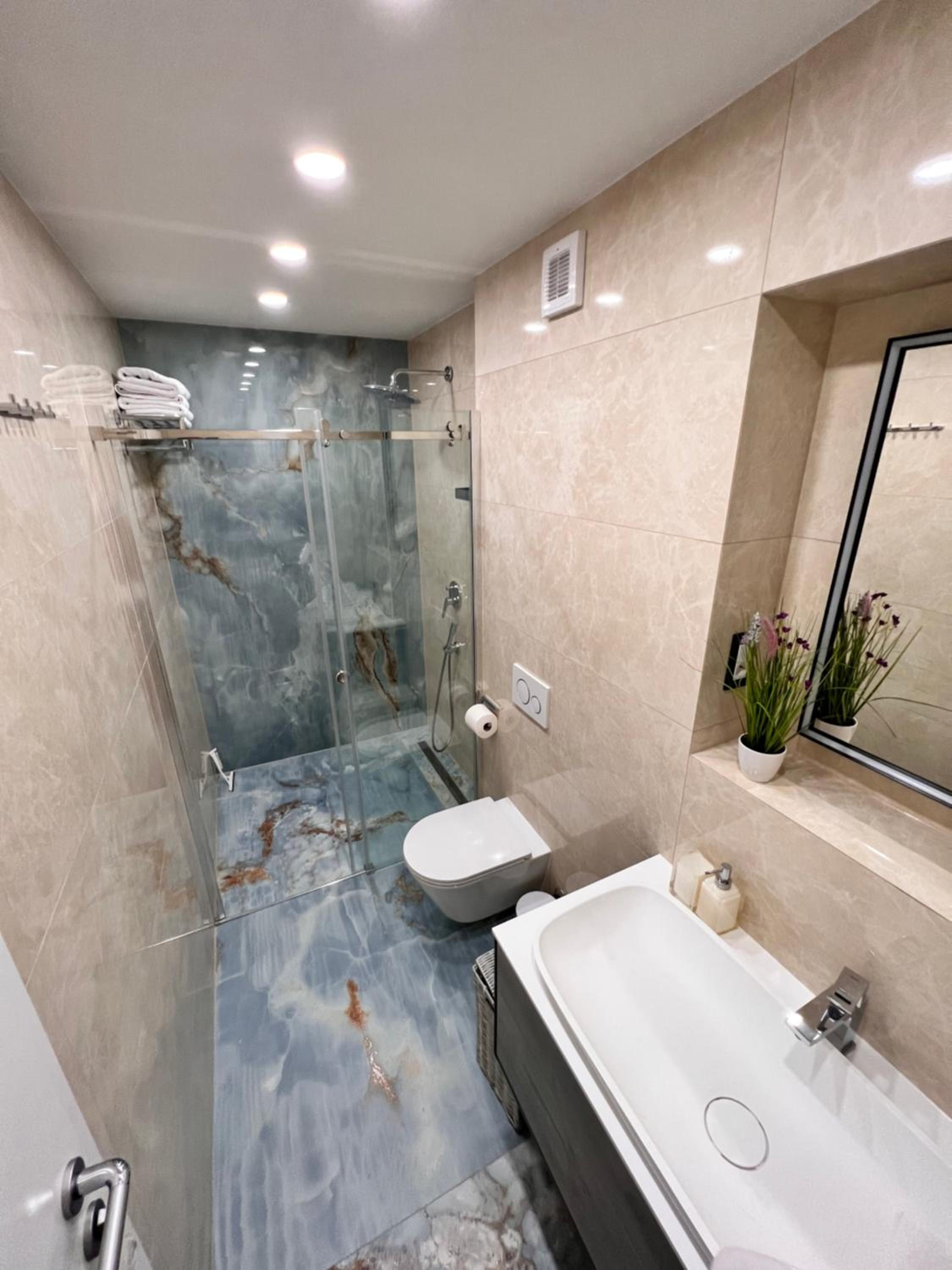 One-Bedroom Apartment - Photo 11
