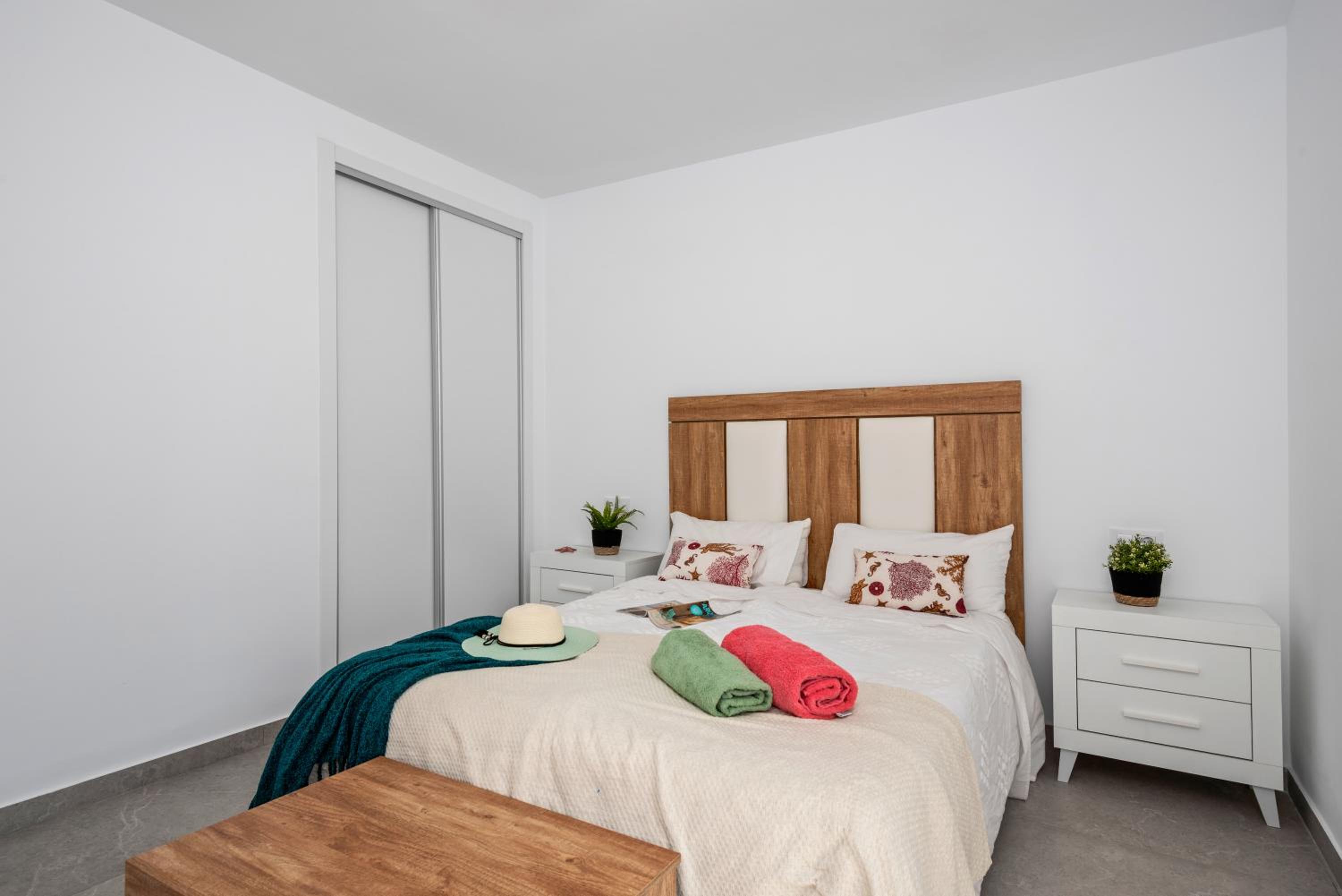 Three-Bedroom House photo 2
