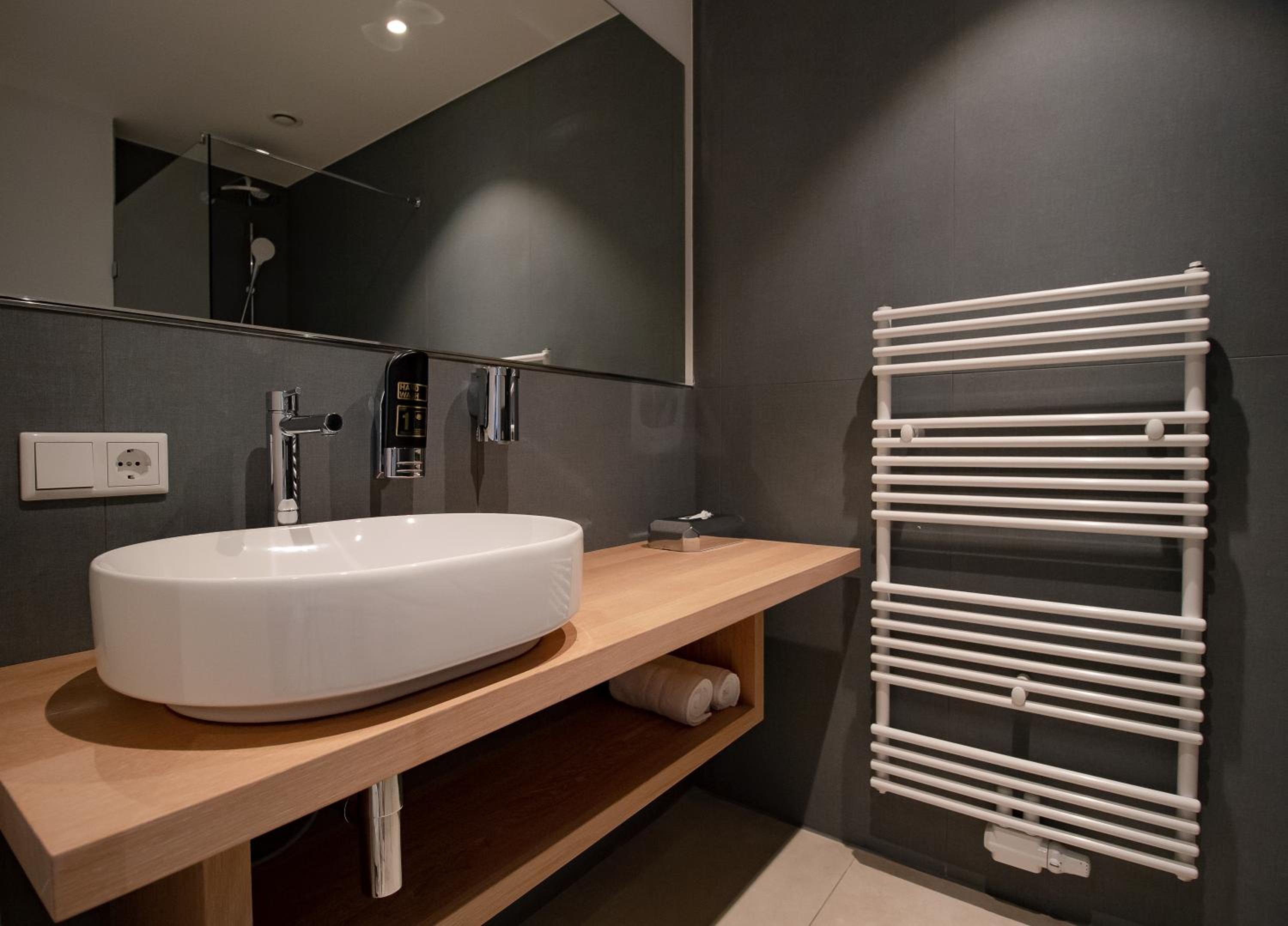 Double Room - Photo 5