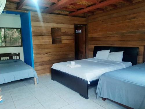 Quadruple Room with Bathroom photo 2
