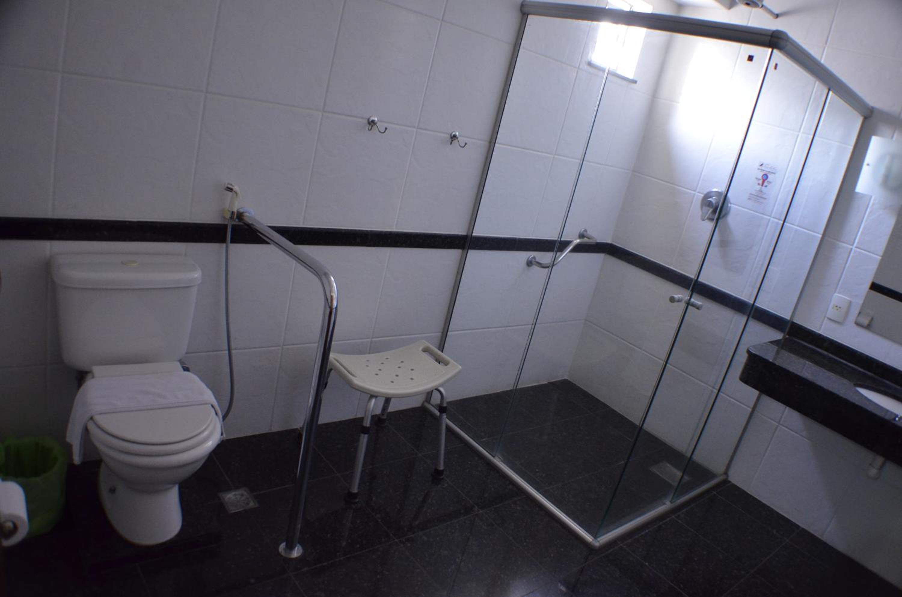 Double Room - Disability Access photo 3