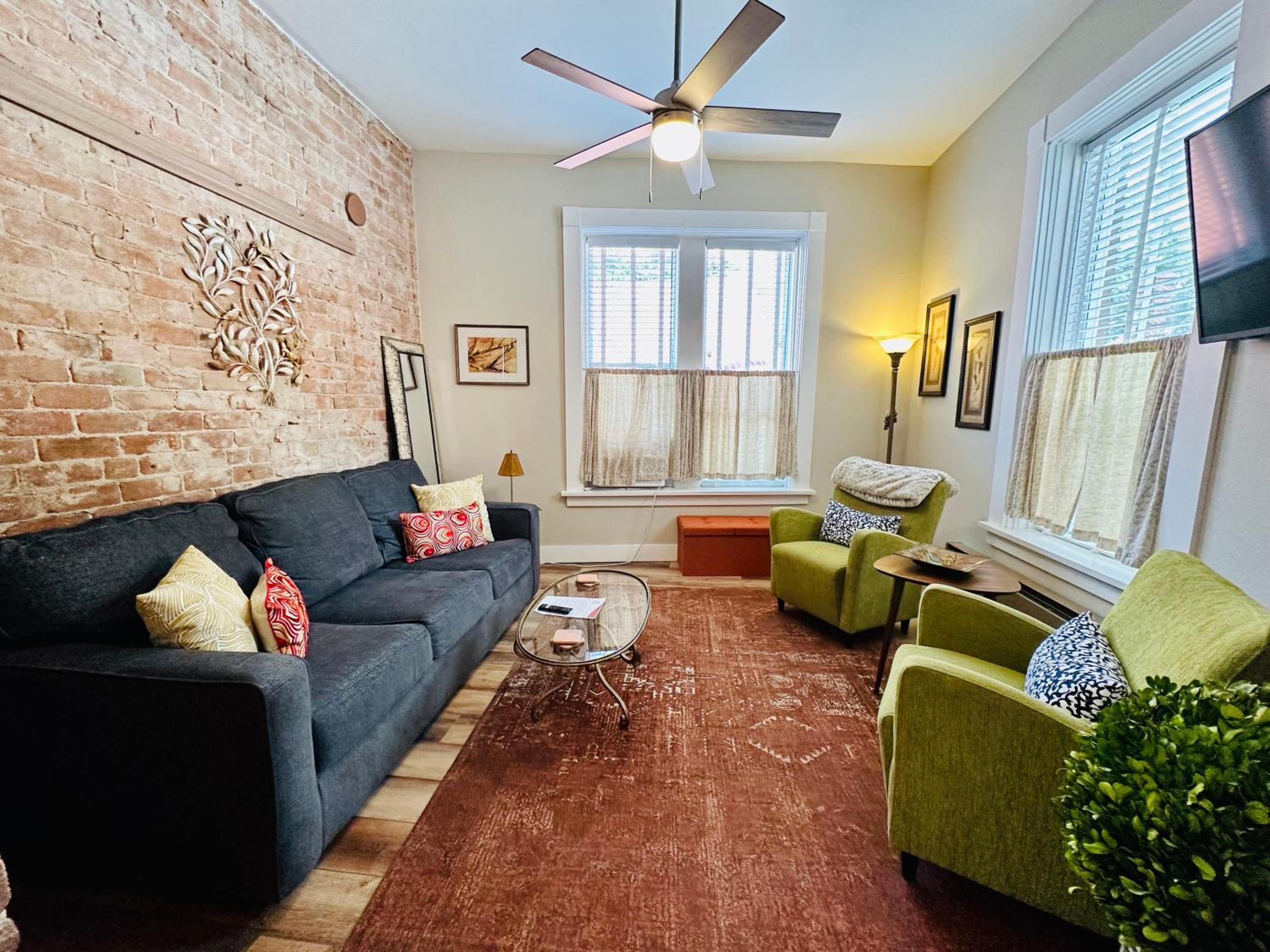 Deluxe Apartment