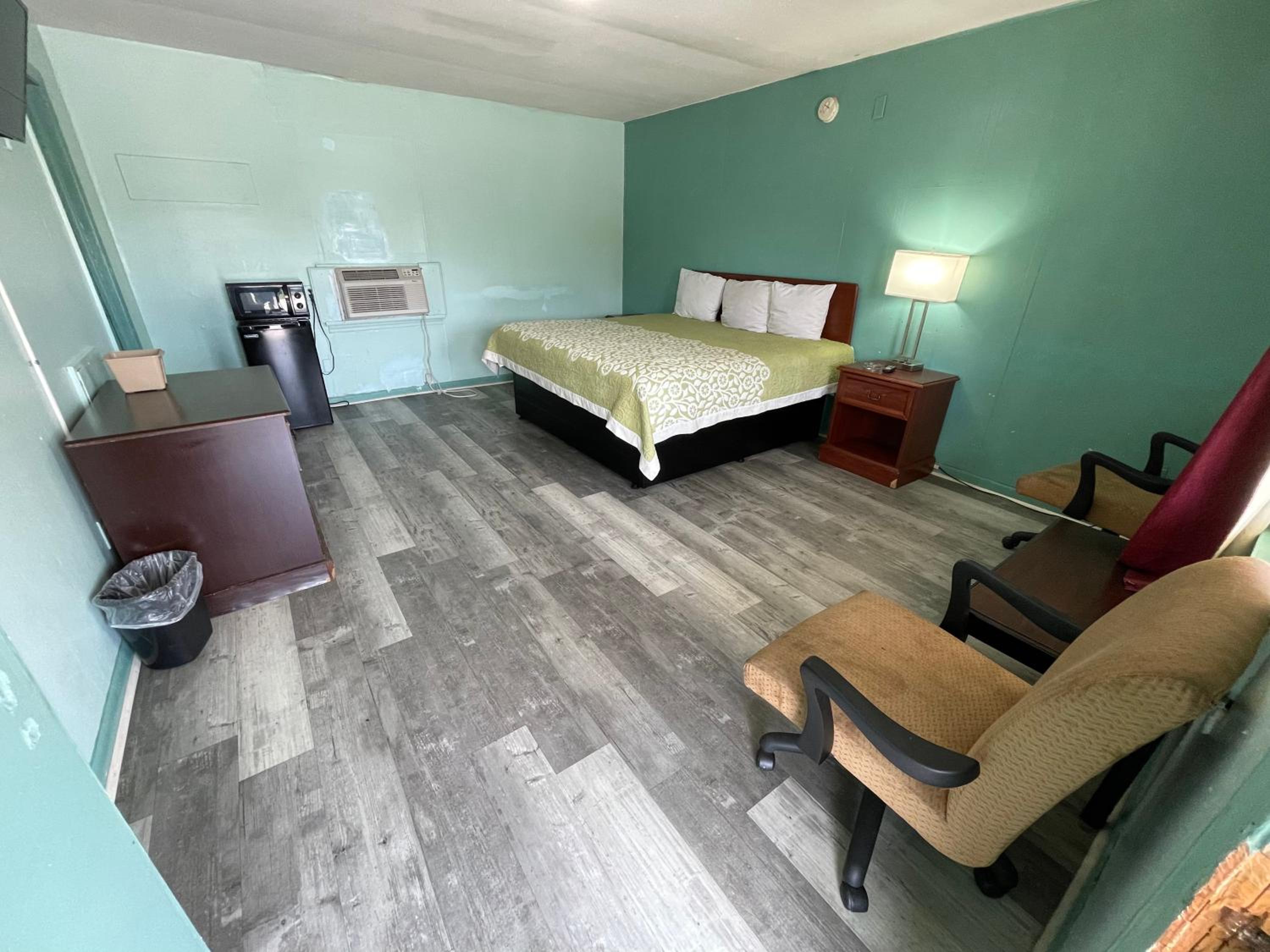 Large Single Room photo 1