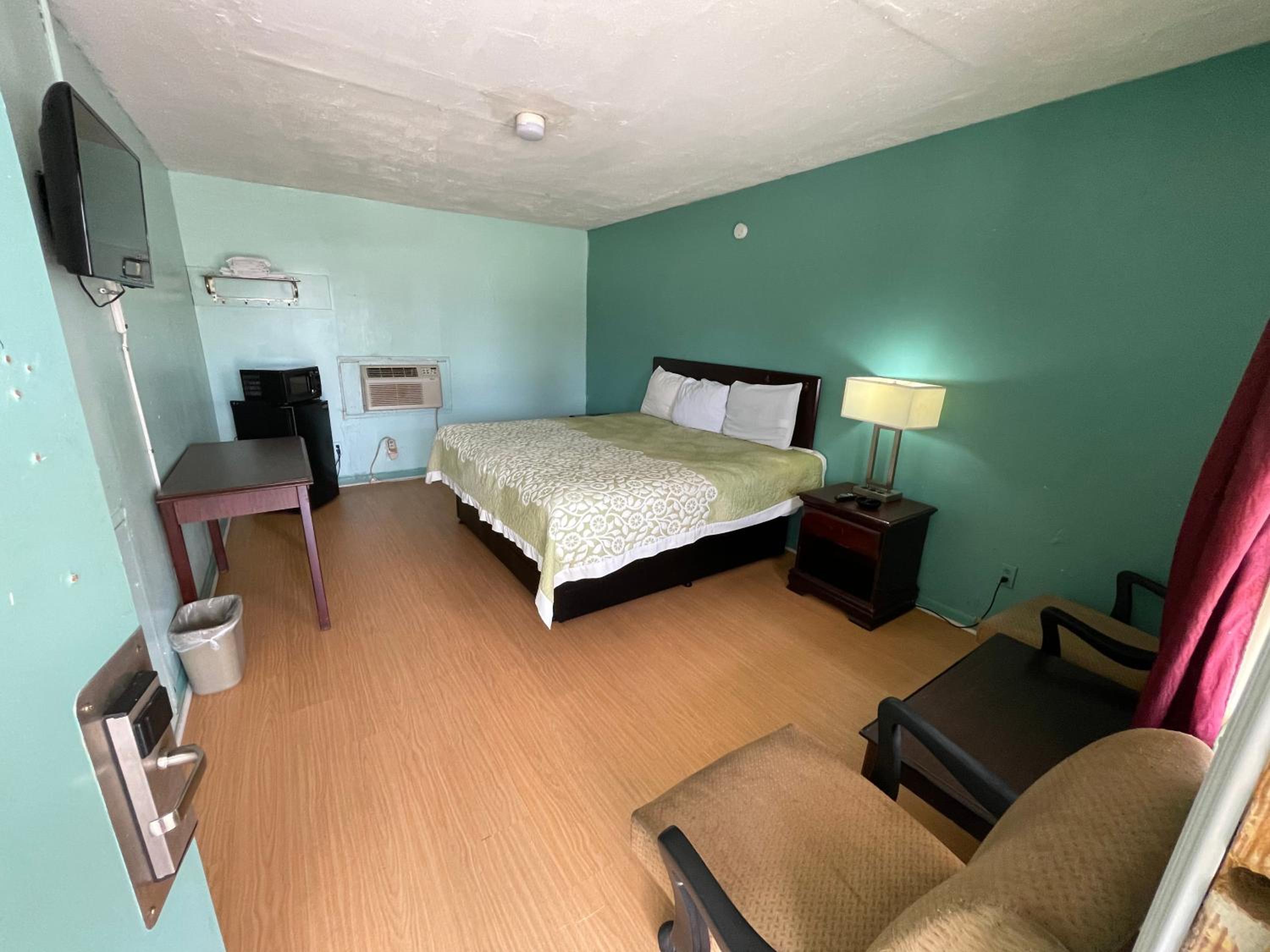Large Single Room photo 3