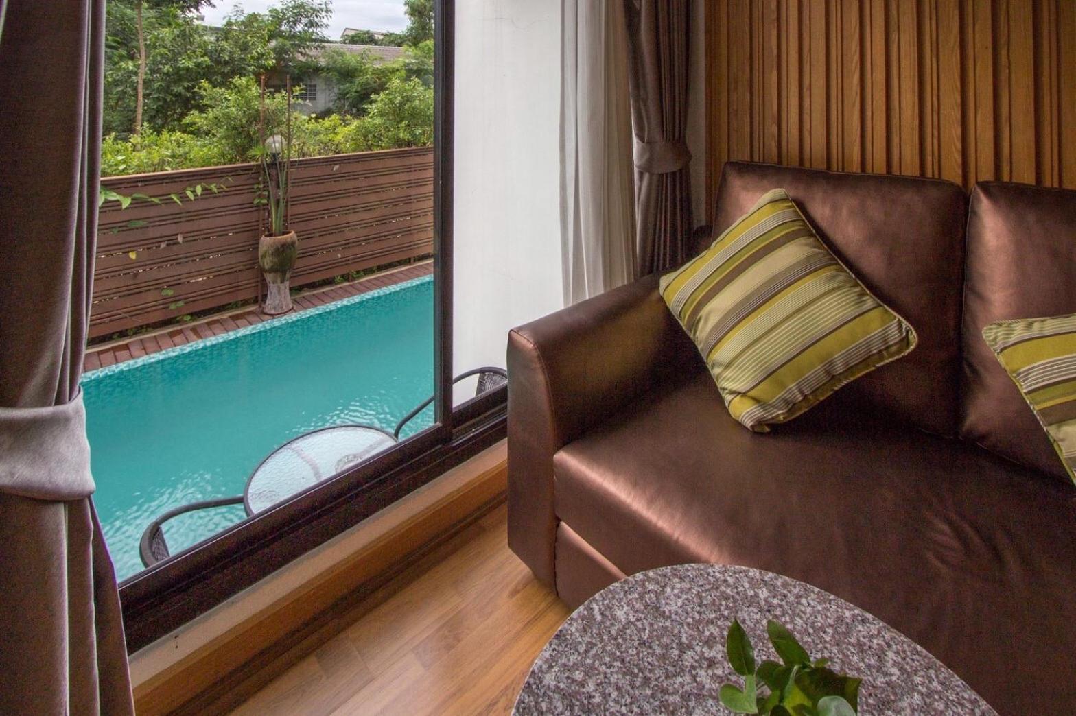 King Room with Pool View photo 2
