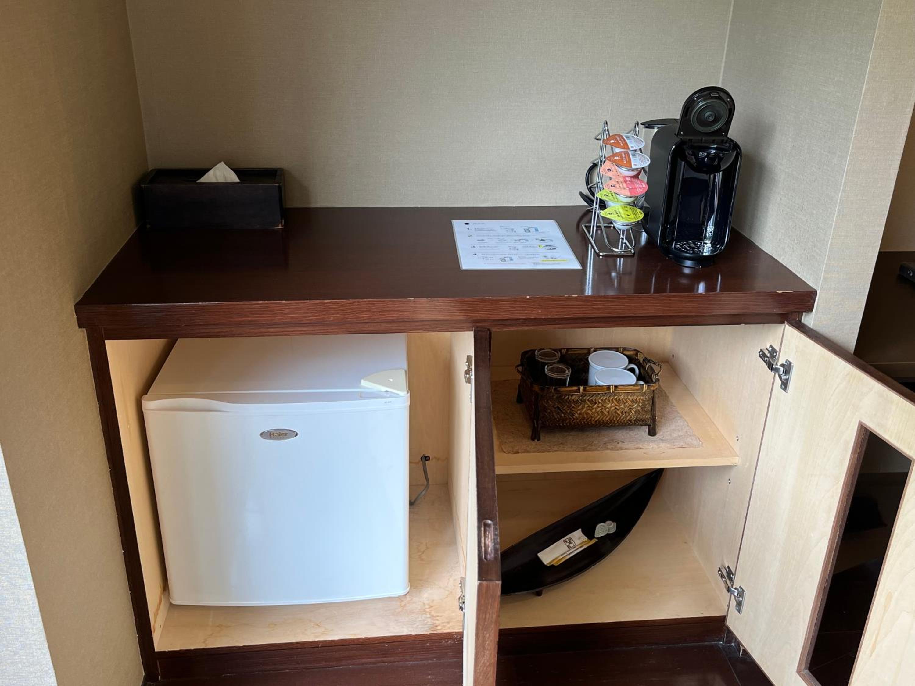 【Female Only】Deluxe Twin Room - Non-Smoking - Photo 4