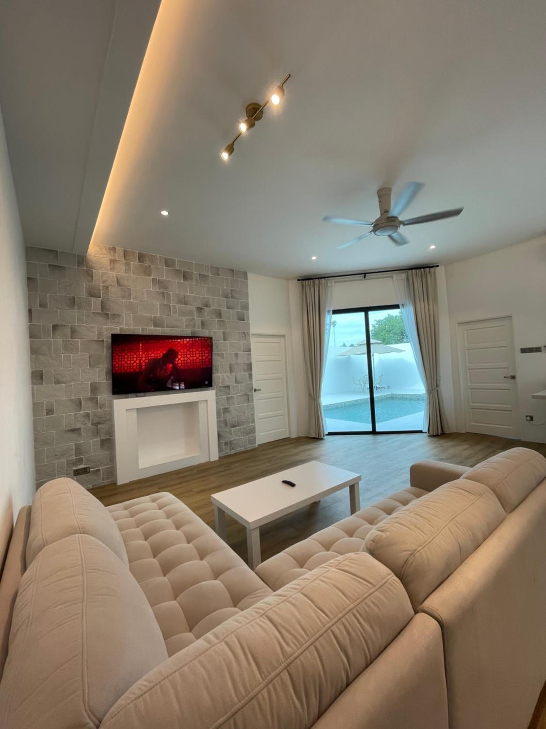 Villa com Piscina Privada