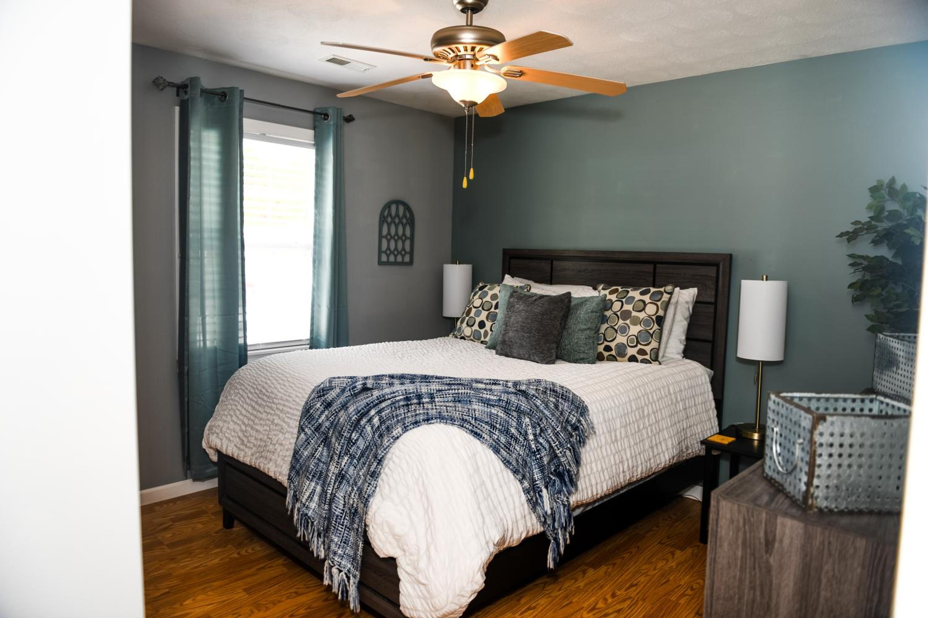 Four-Bedroom House photo 2