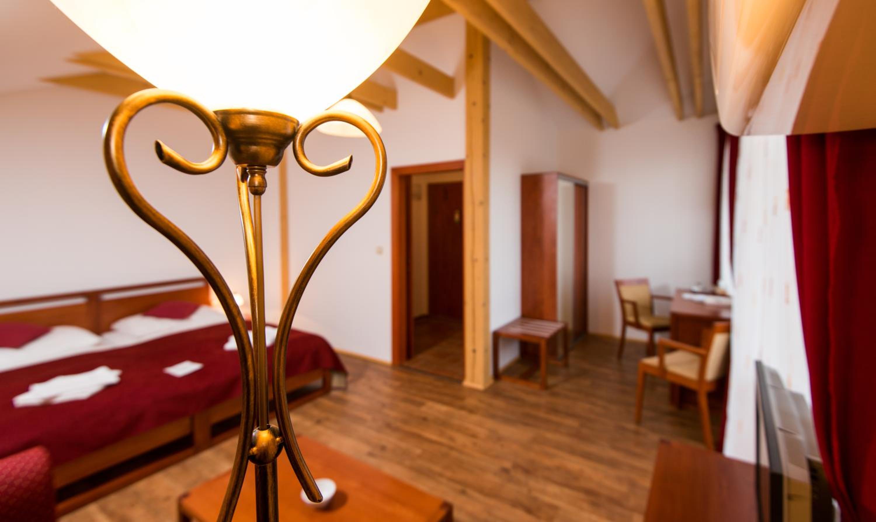 Deluxe Twin Room - Photo 8