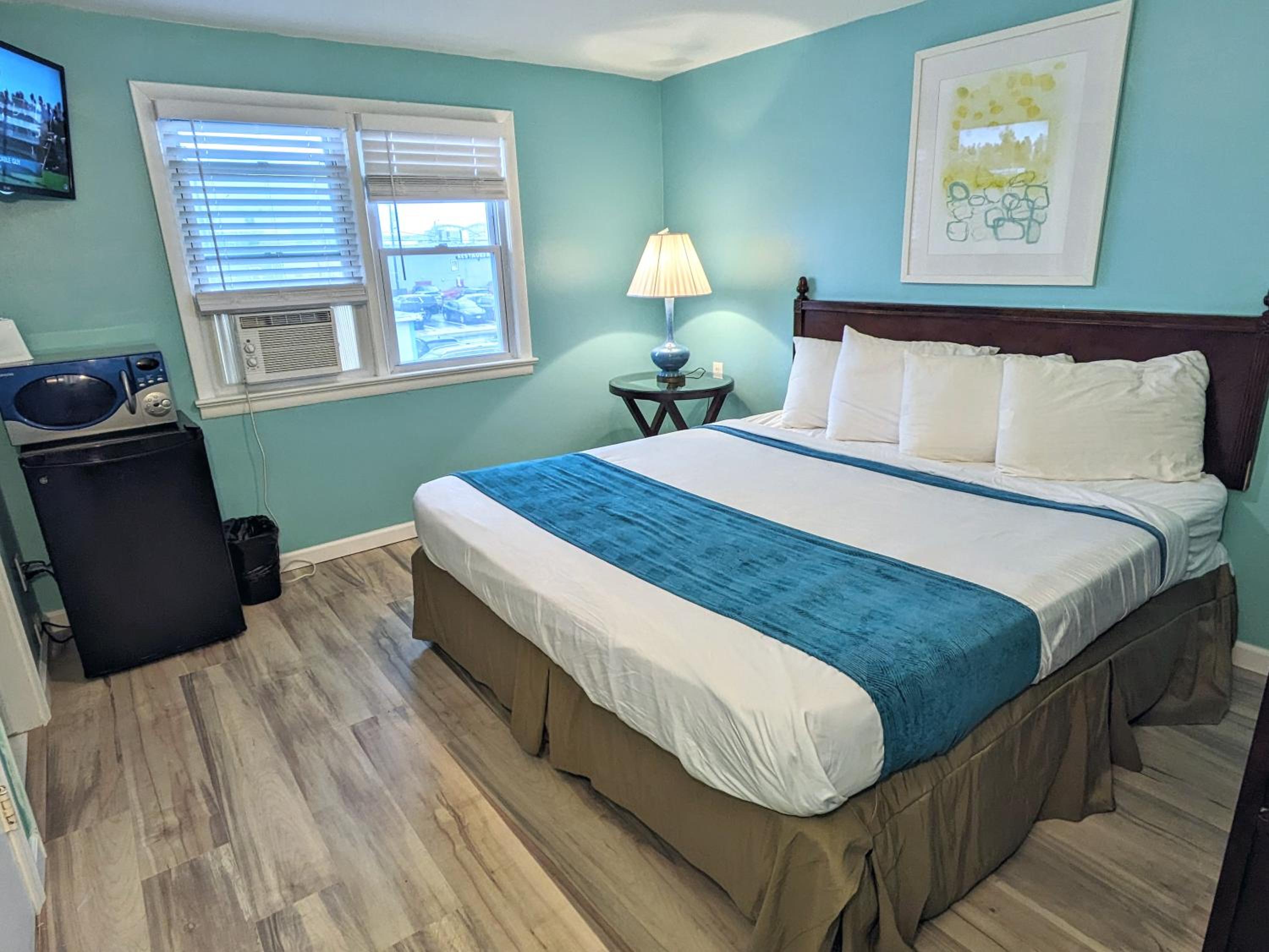 Standard King Room photo 1