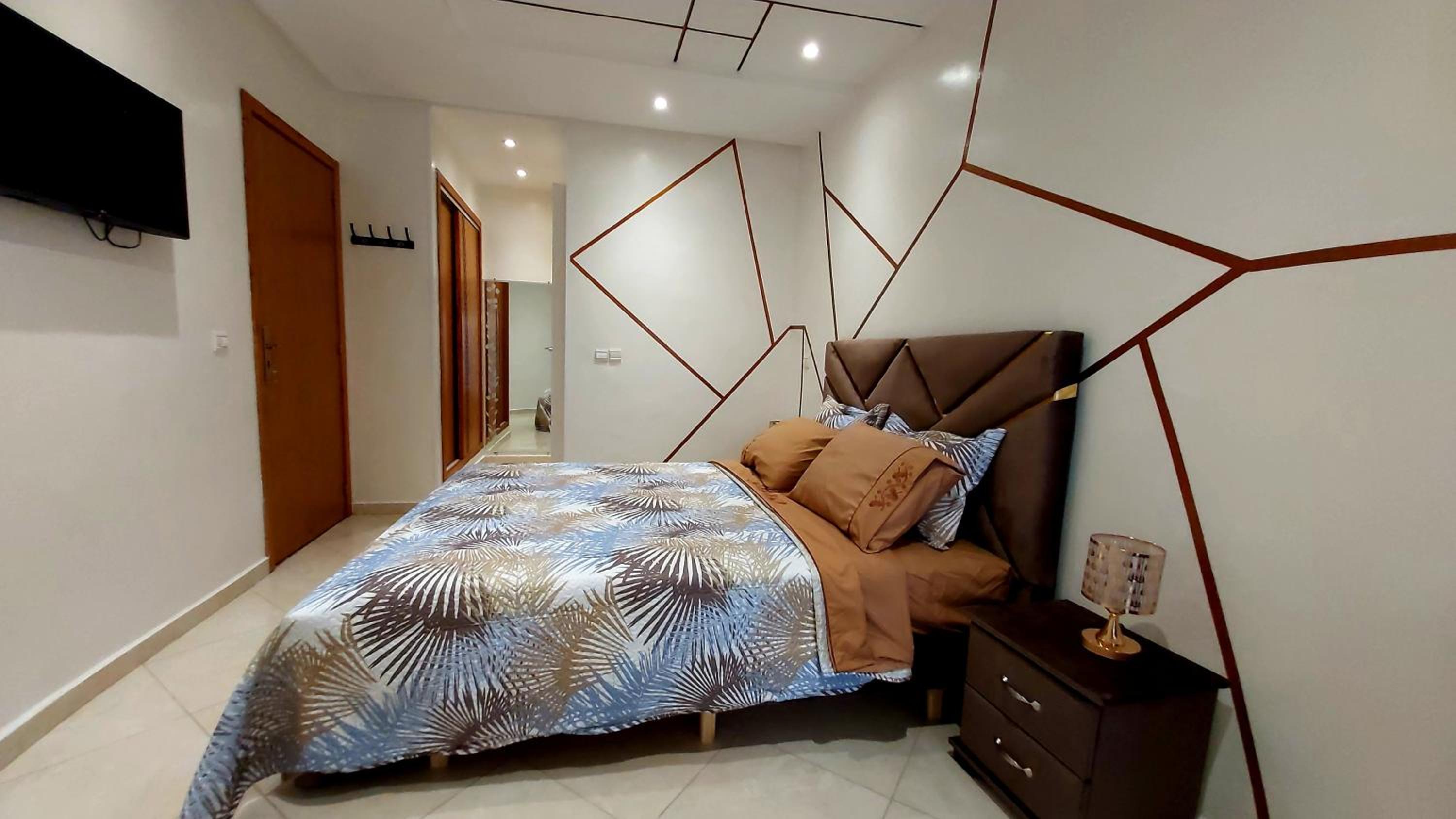 Three-Bedroom Apartment photo 1