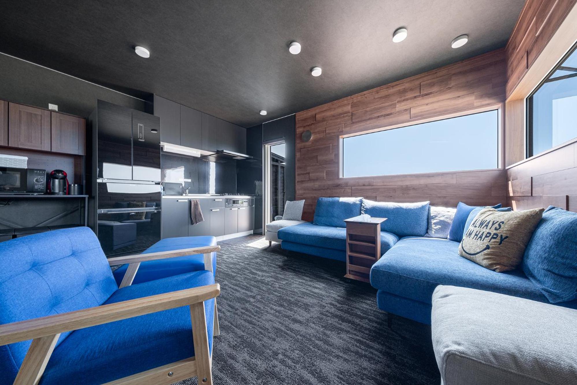Three-Bedroom Villa - Photo 36