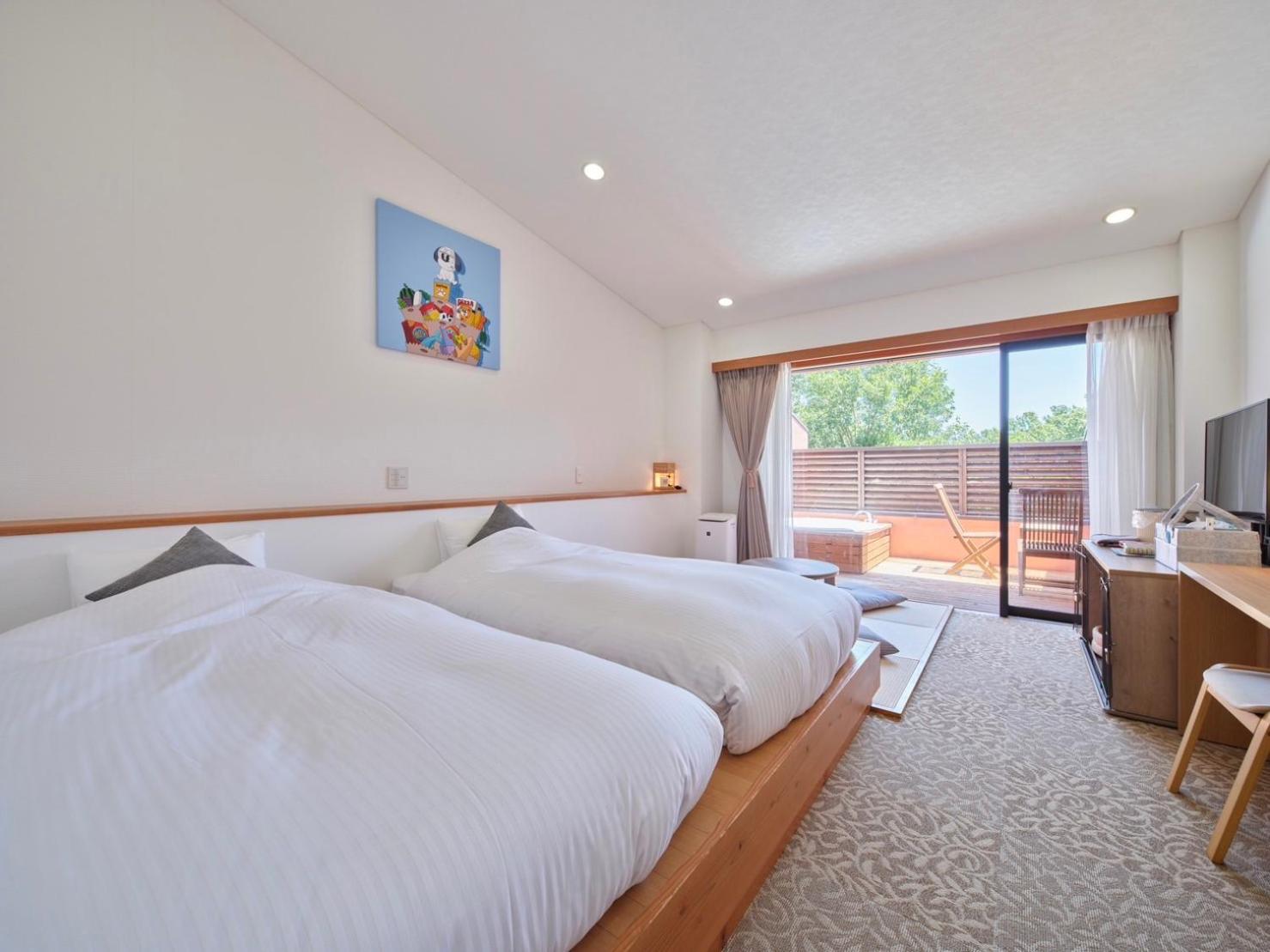 Twin Room with Private Bathroom photo 1