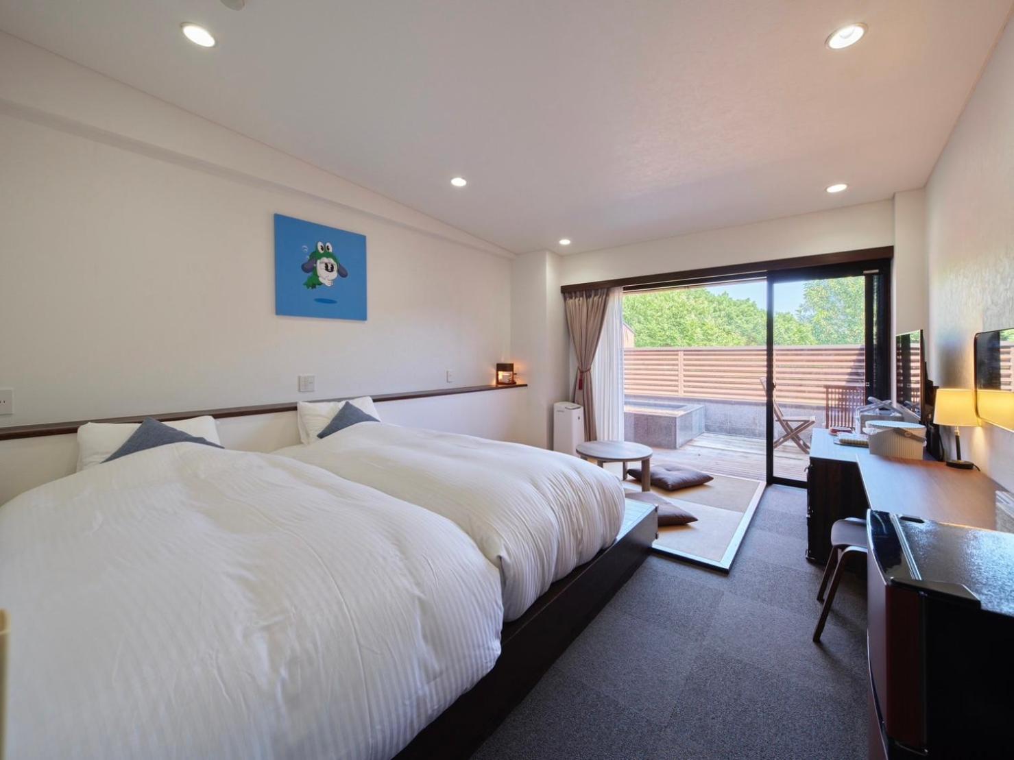 Twin Room with Private External Bathroom photo 1